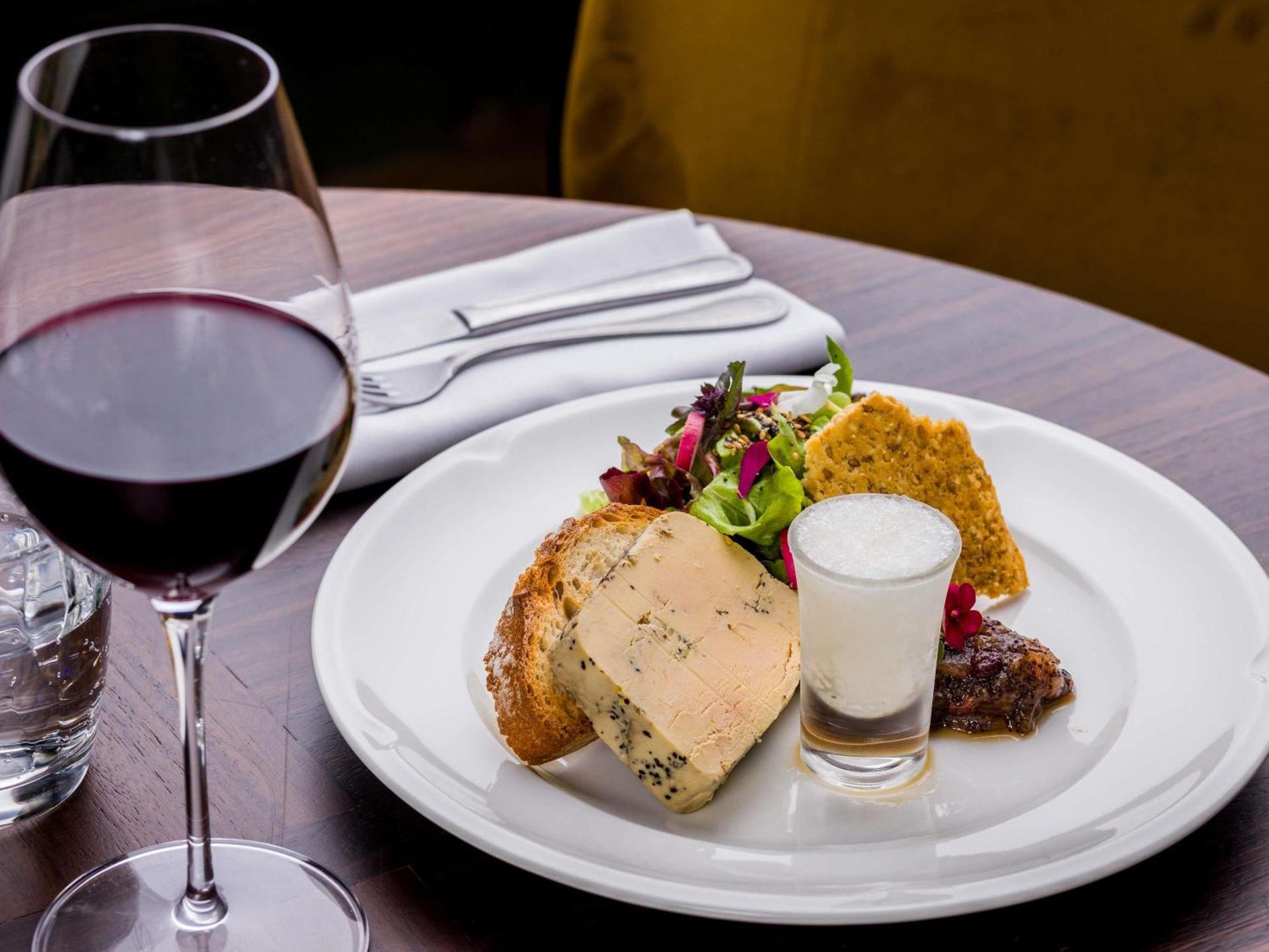 Restaurant/places to eat