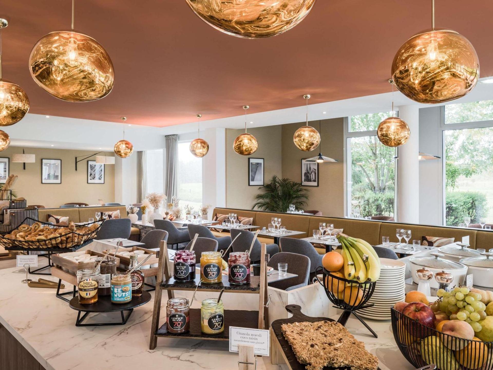 Restaurant/places to eat