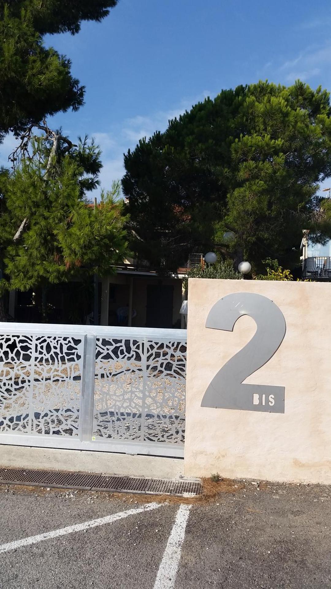 Property logo or sign