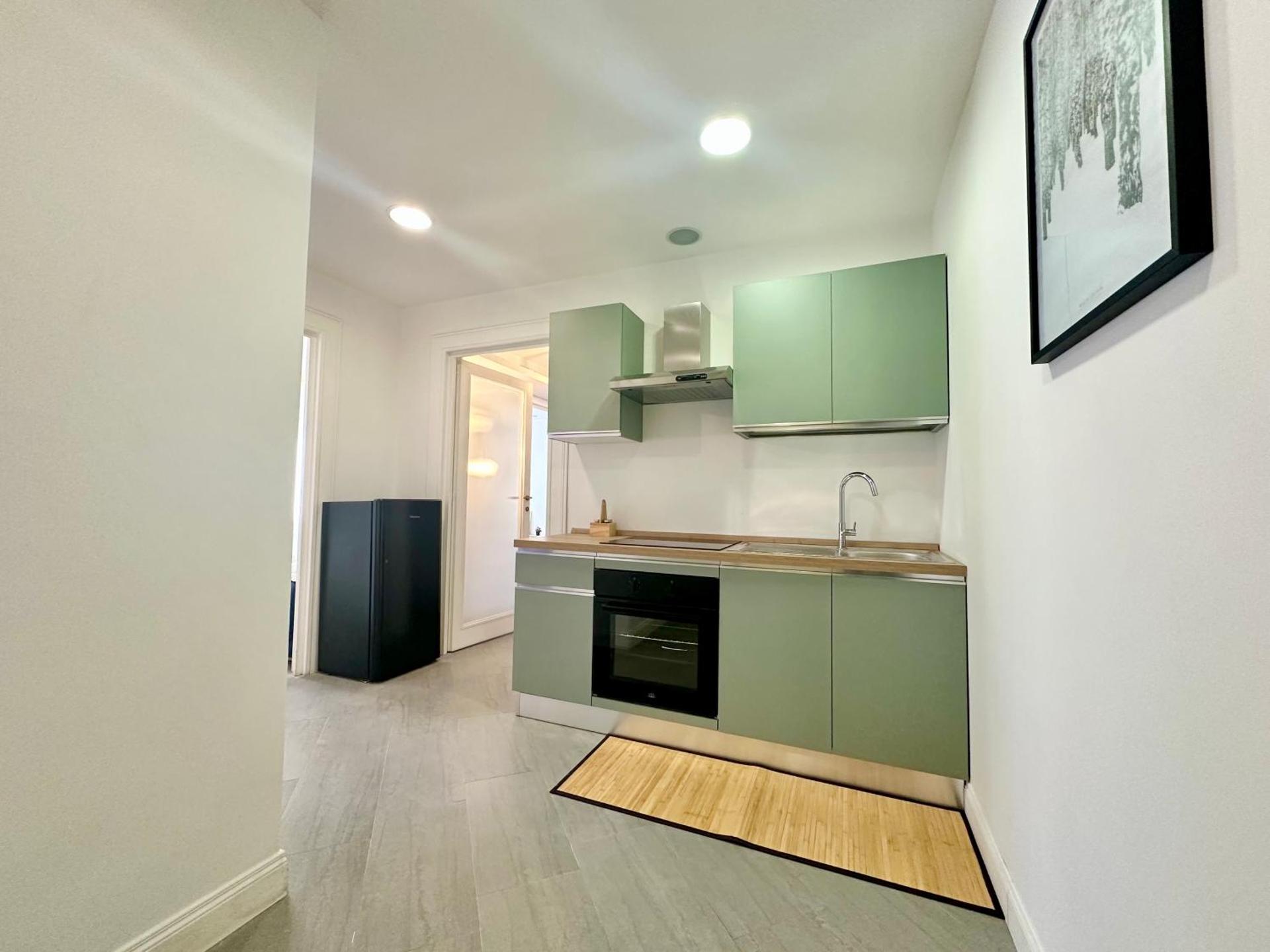 Kitchen or kitchenette