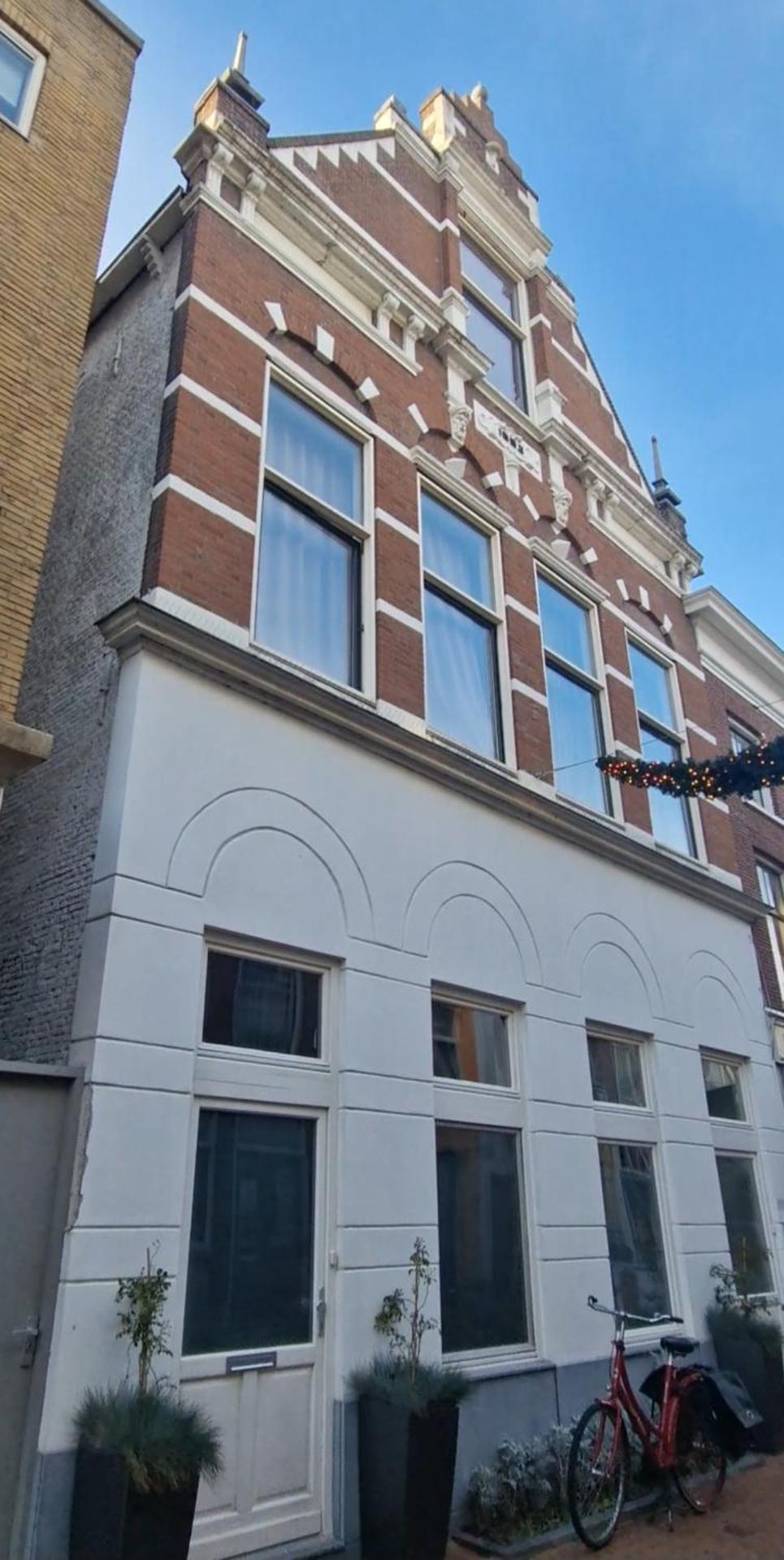 Urban Oasis - BIG stylish Apartment