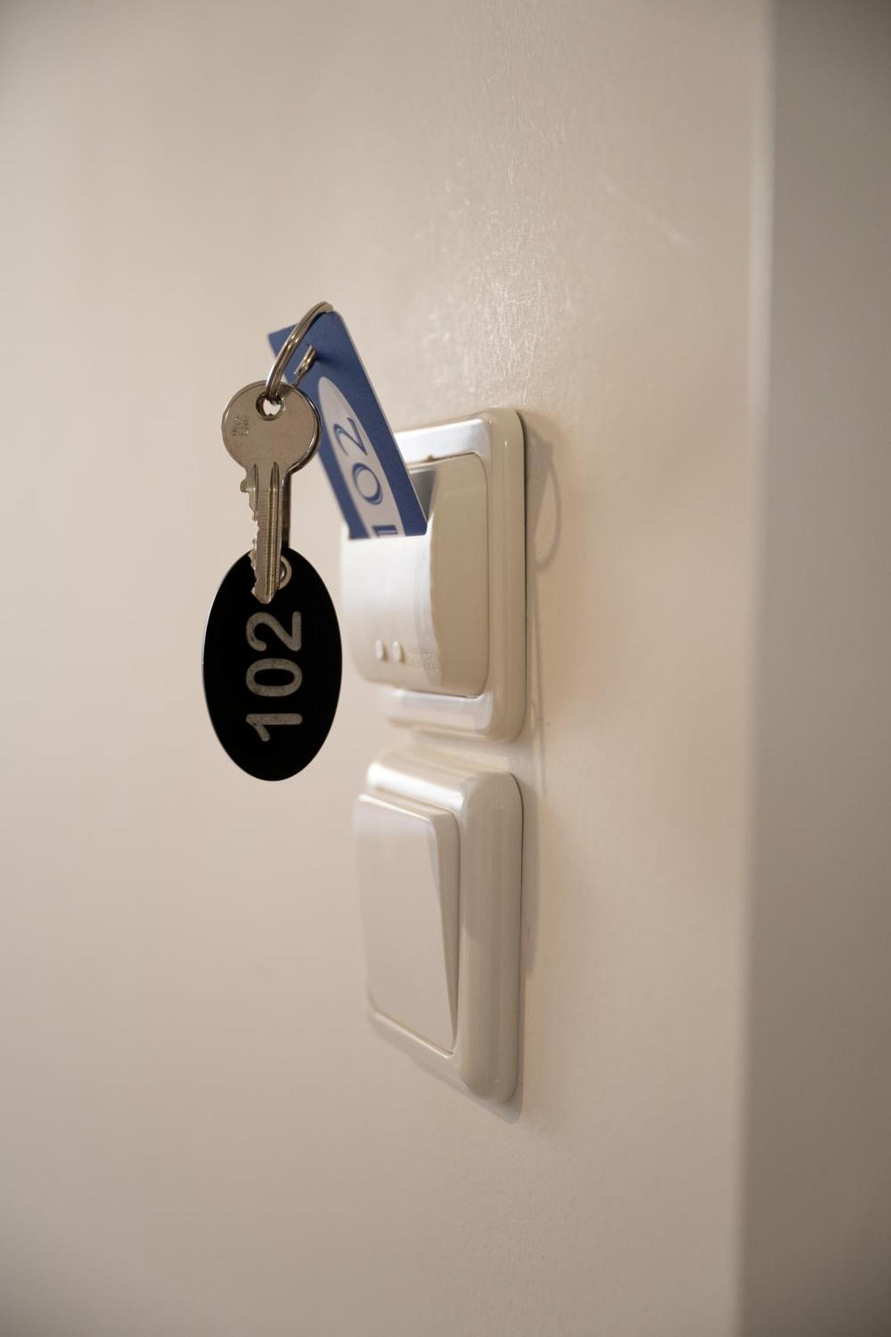 Anesis Airport rooms 102