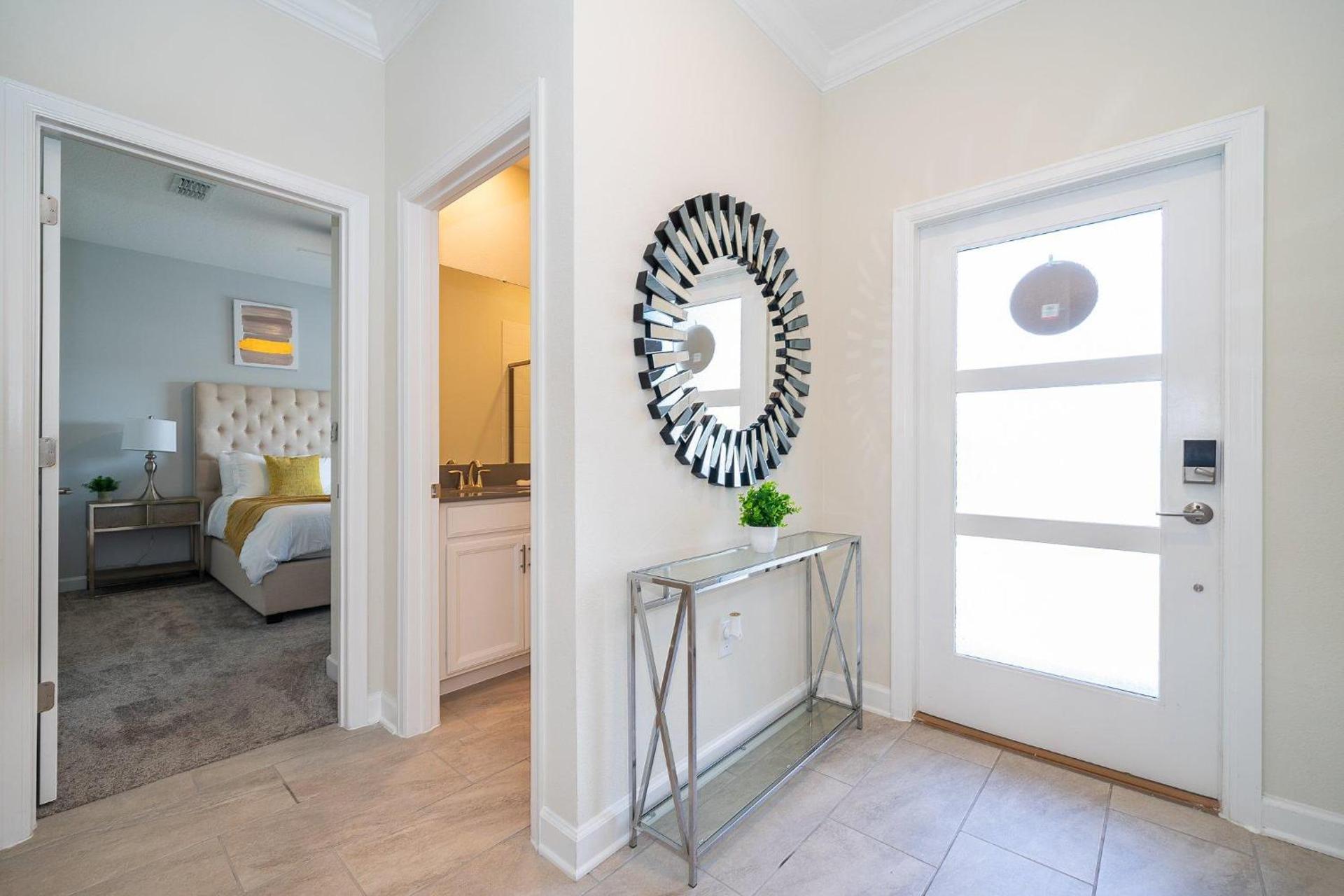 2921DH TOWNHOUSE 4 BEDROOMS & 3 BATHROOMS + POOL