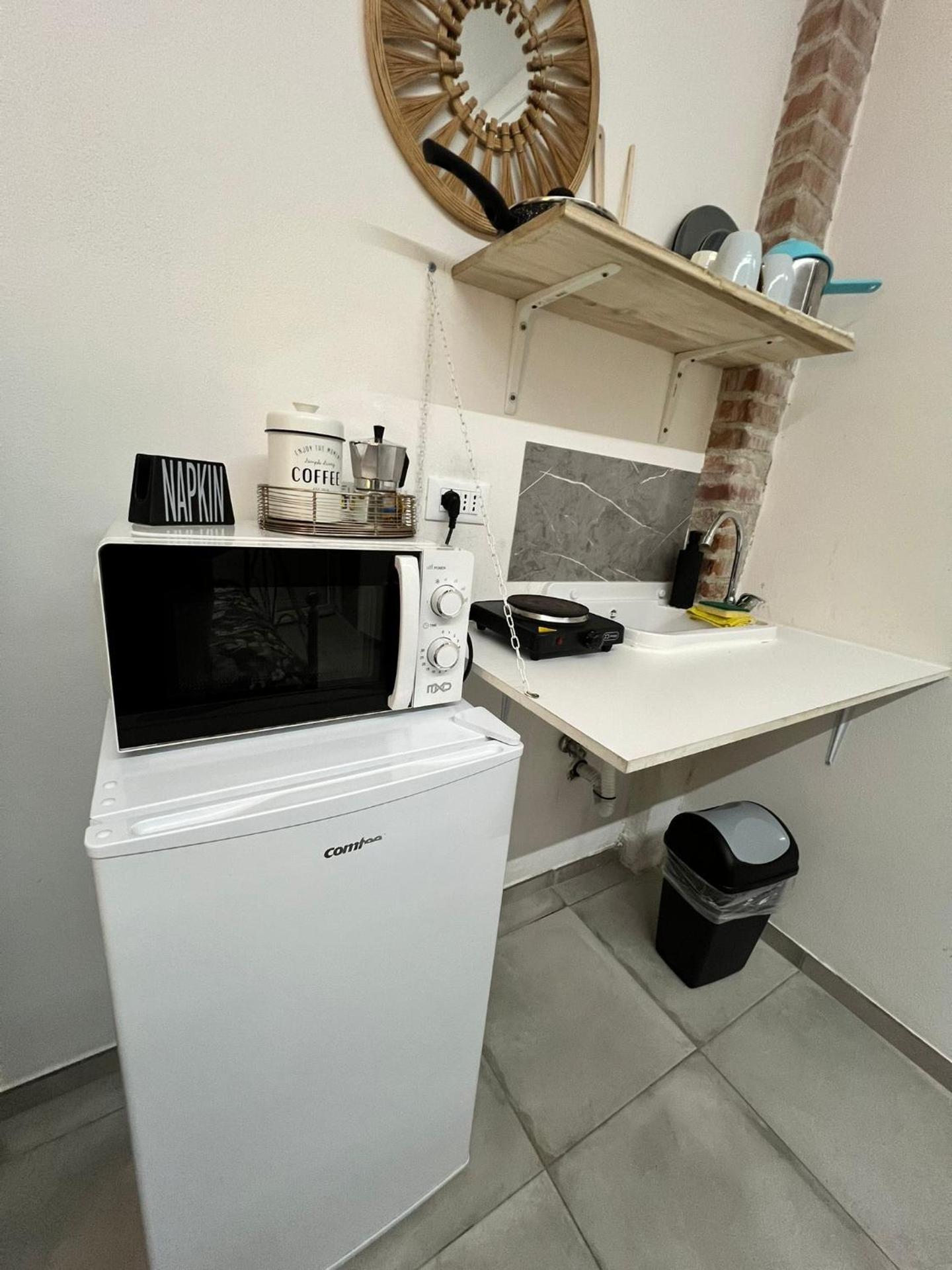 Affittacamere LA CASA DI GIADA a 3 minuti dal casello autostradale di Imola - parcheggio privato e self check-in