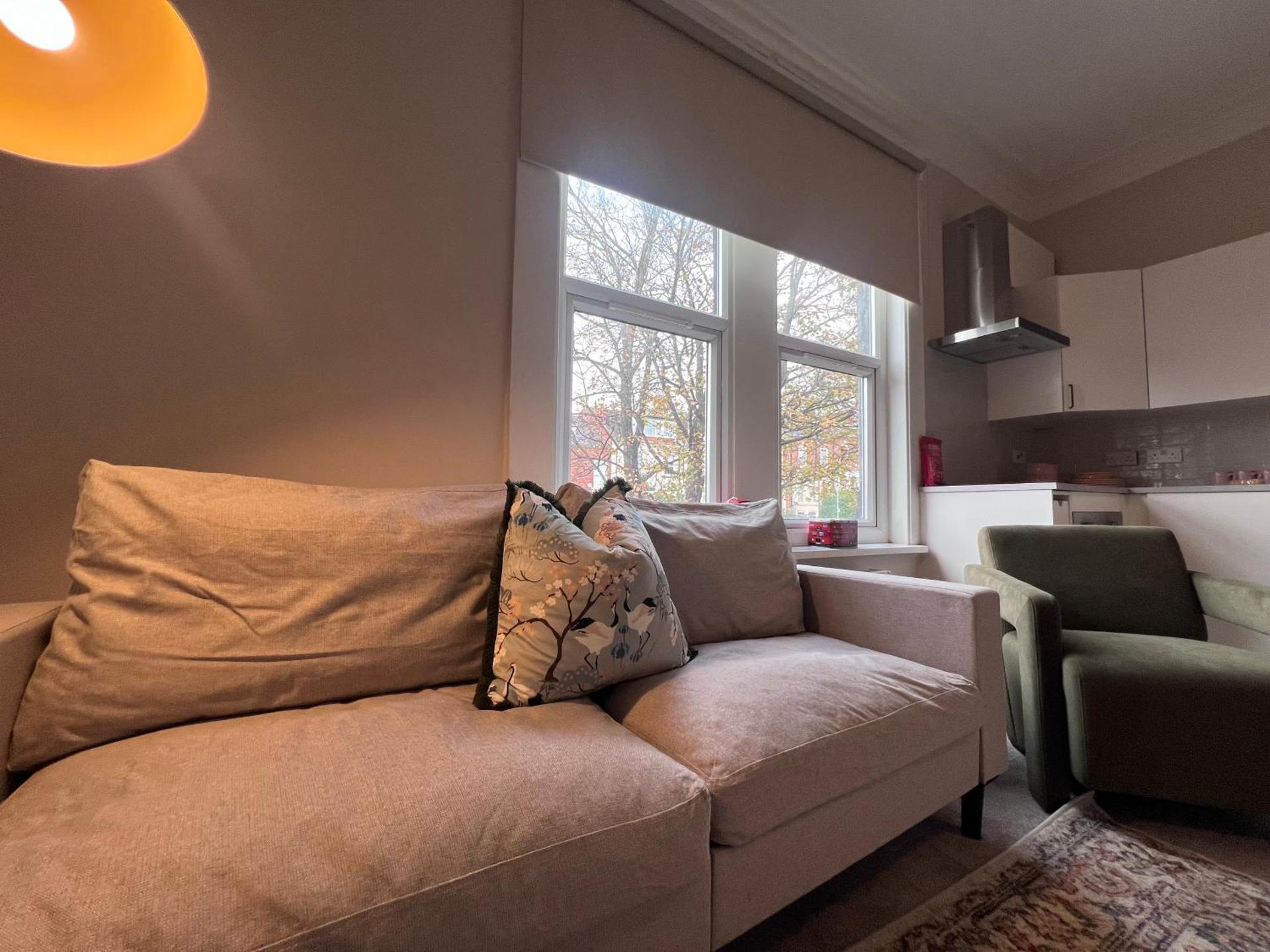 The Bluebird B&B III