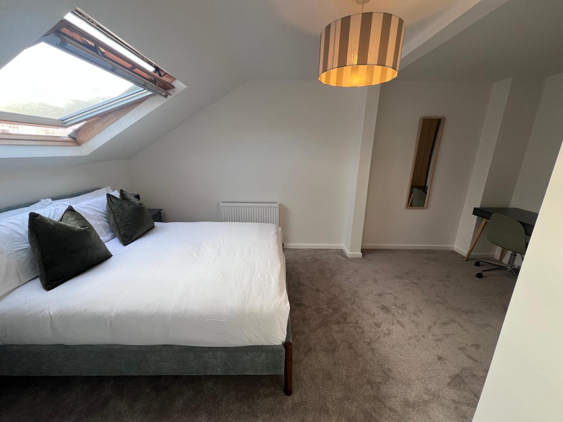 The Bluebird B&B III