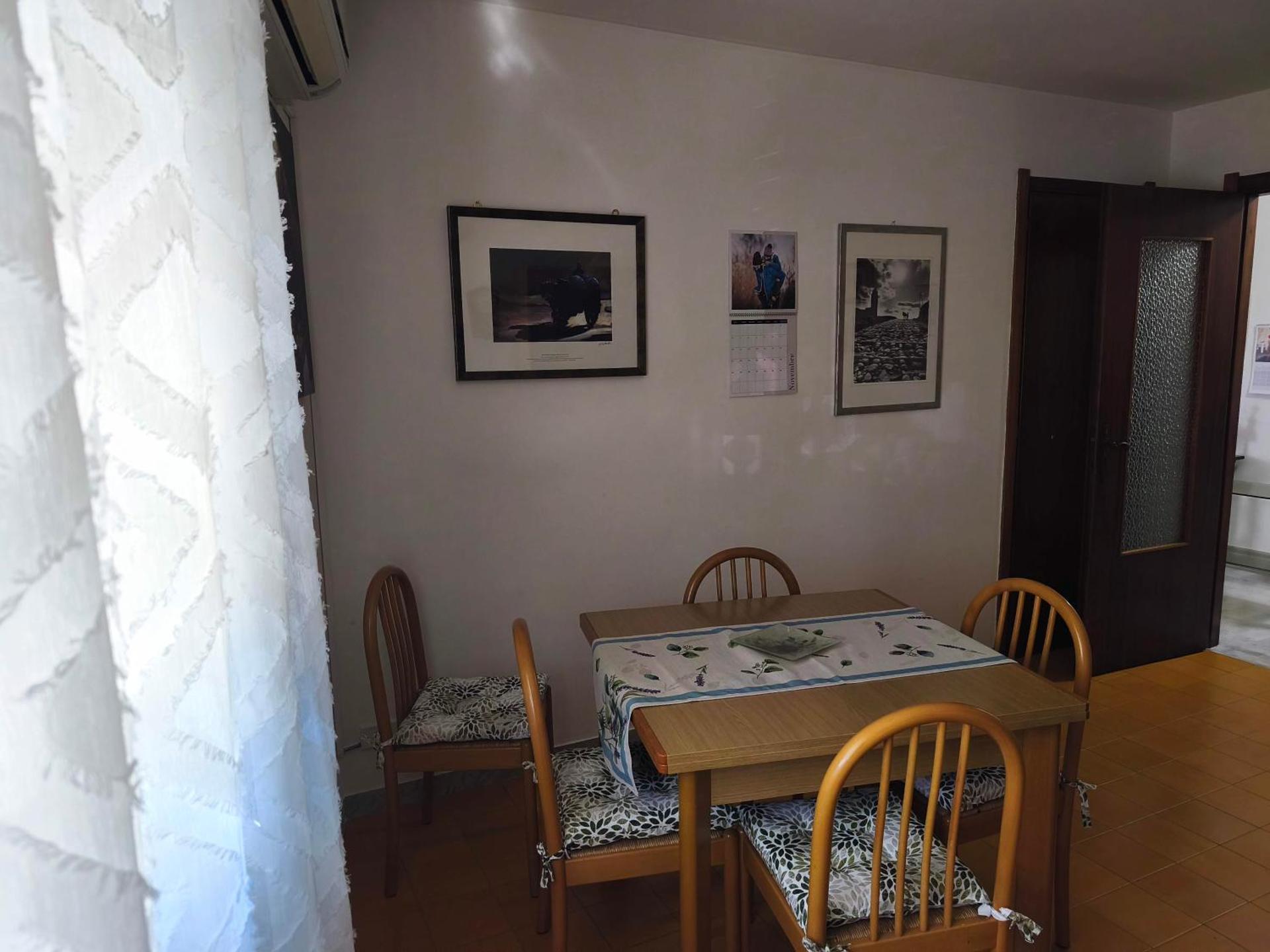 Franca la Sarta House