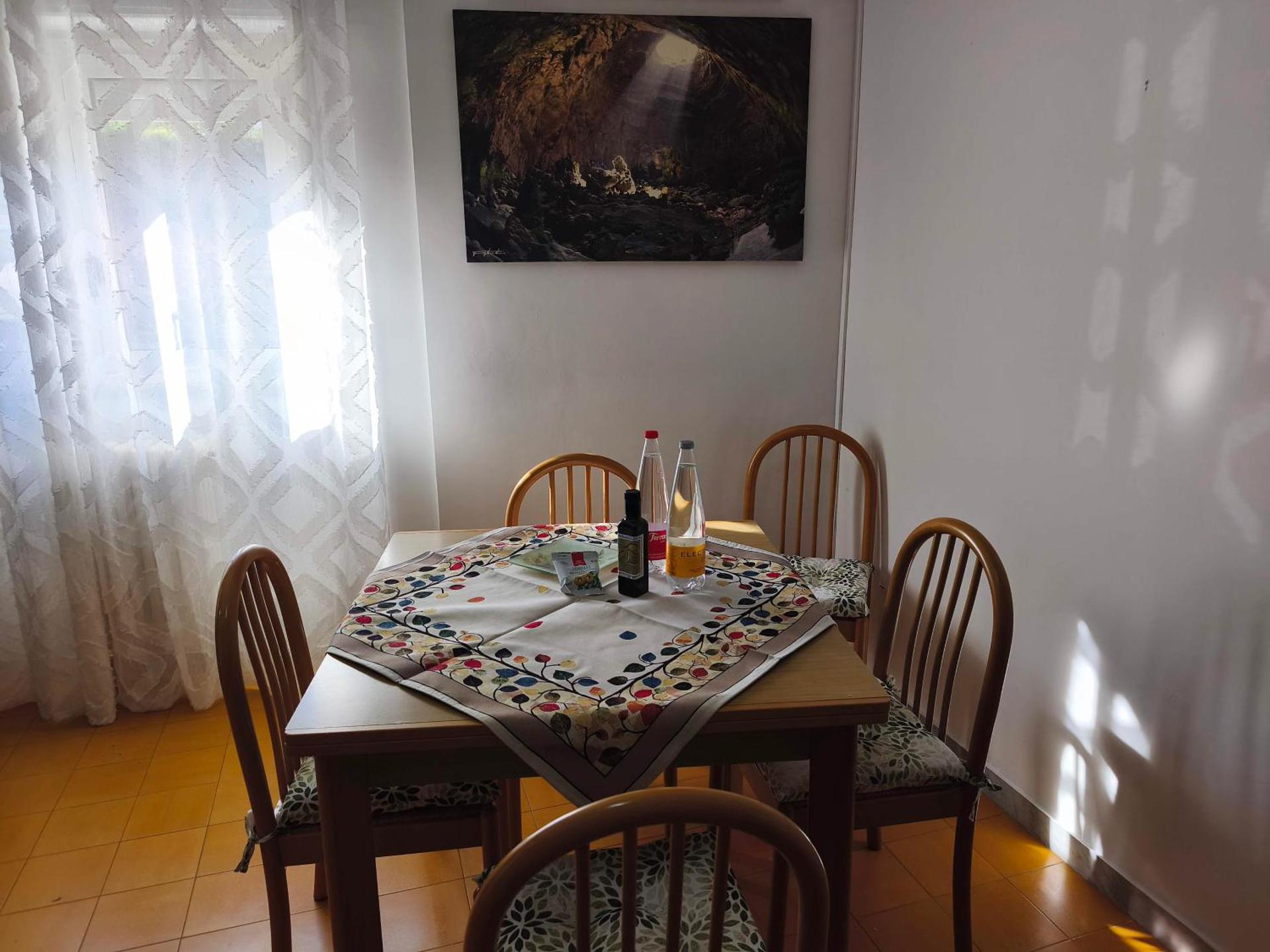 Franca la Sarta House