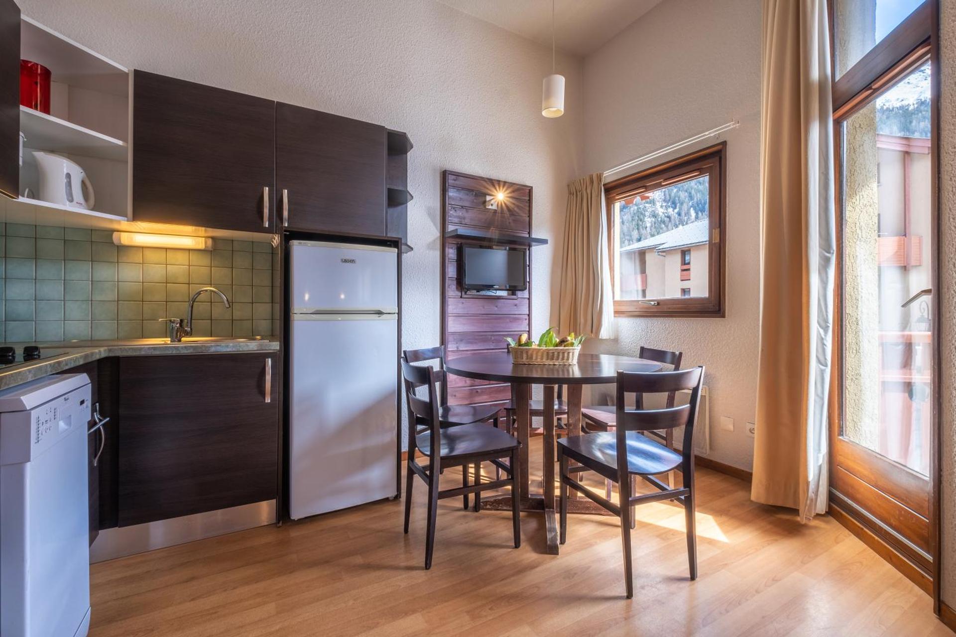 One-Bedroom Apartment 5 Adults with Balcony "LE HAUT"