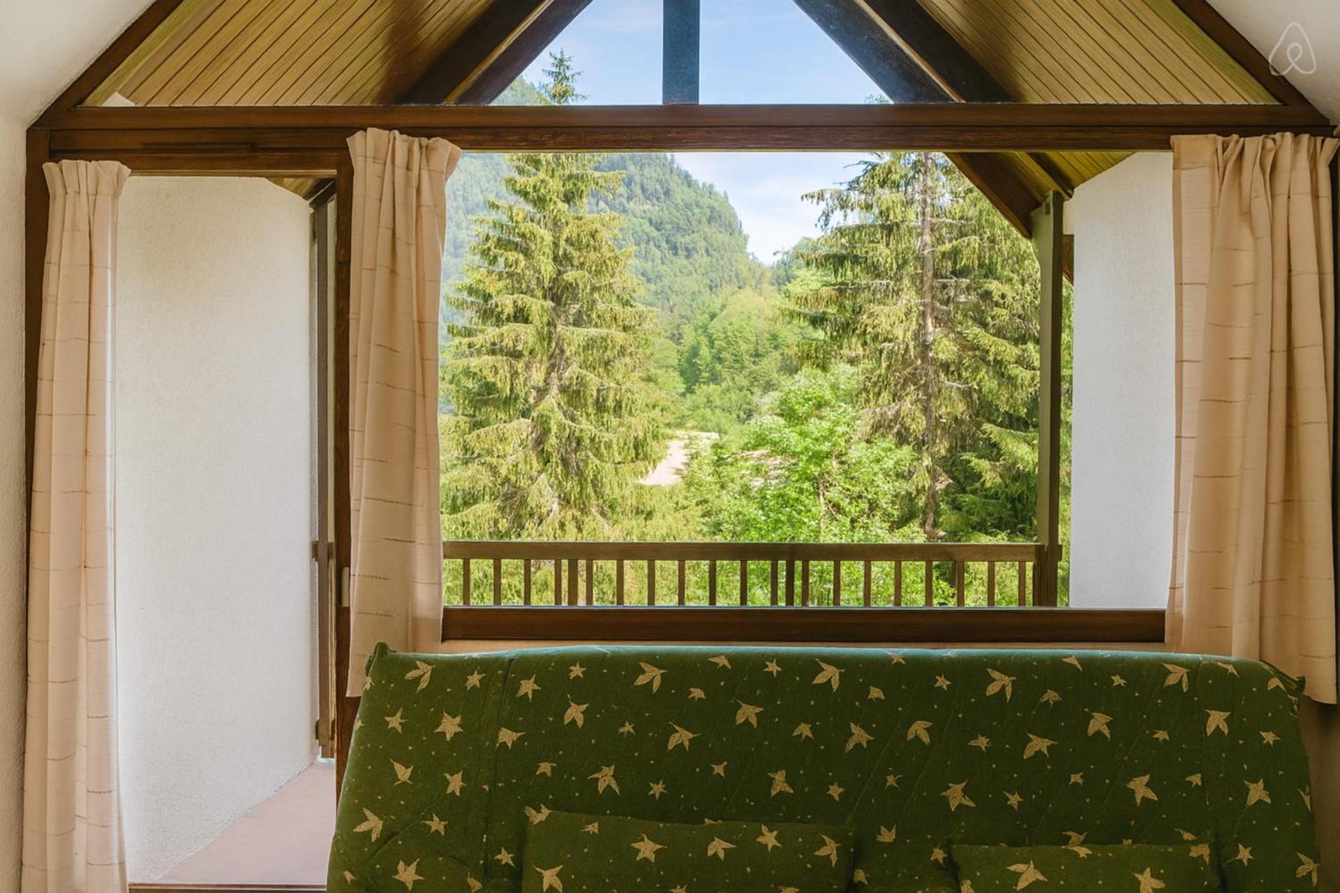 Duplex lumineux et spacieux en plein centre bourg