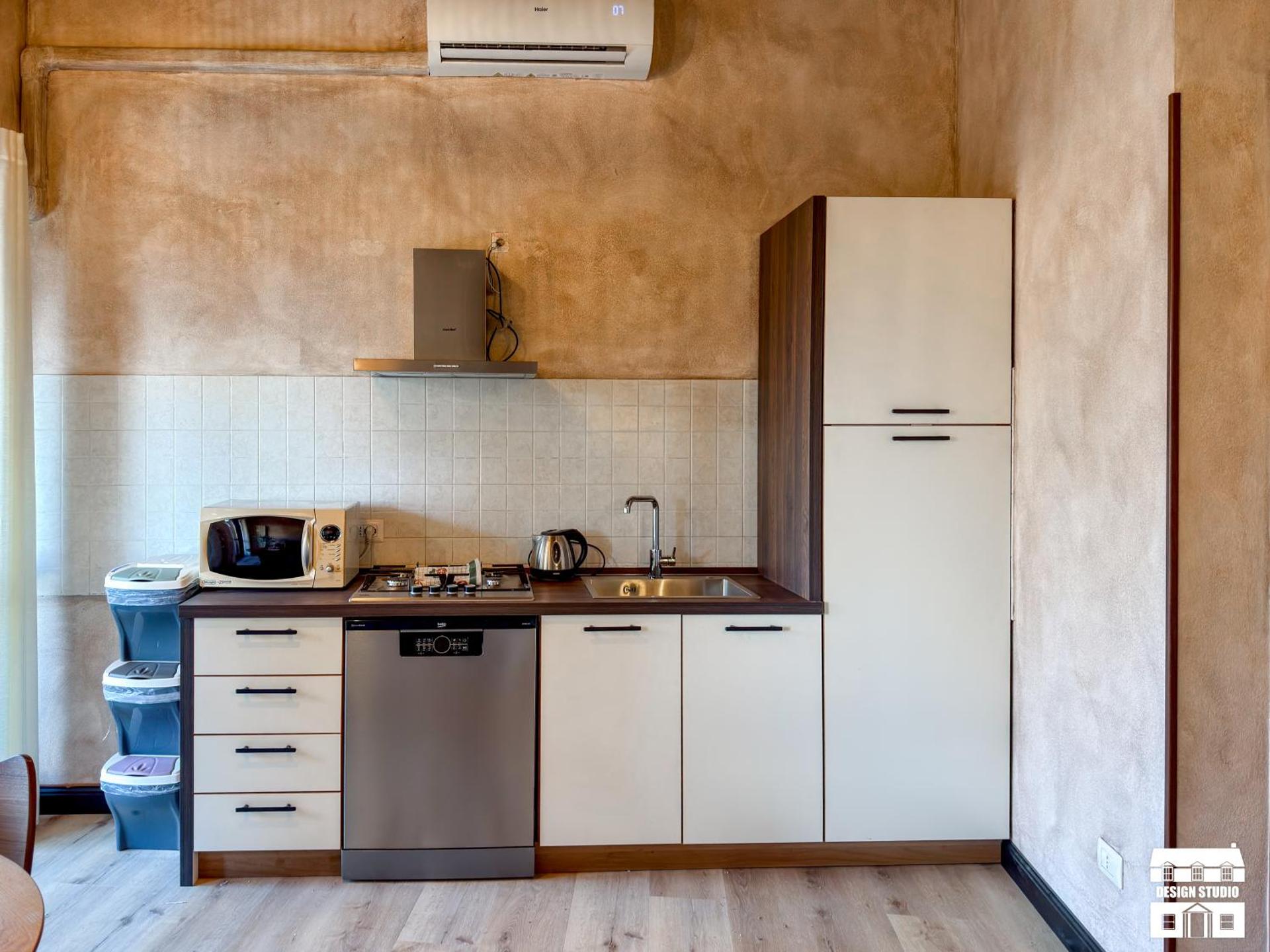 Kitchen or kitchenette