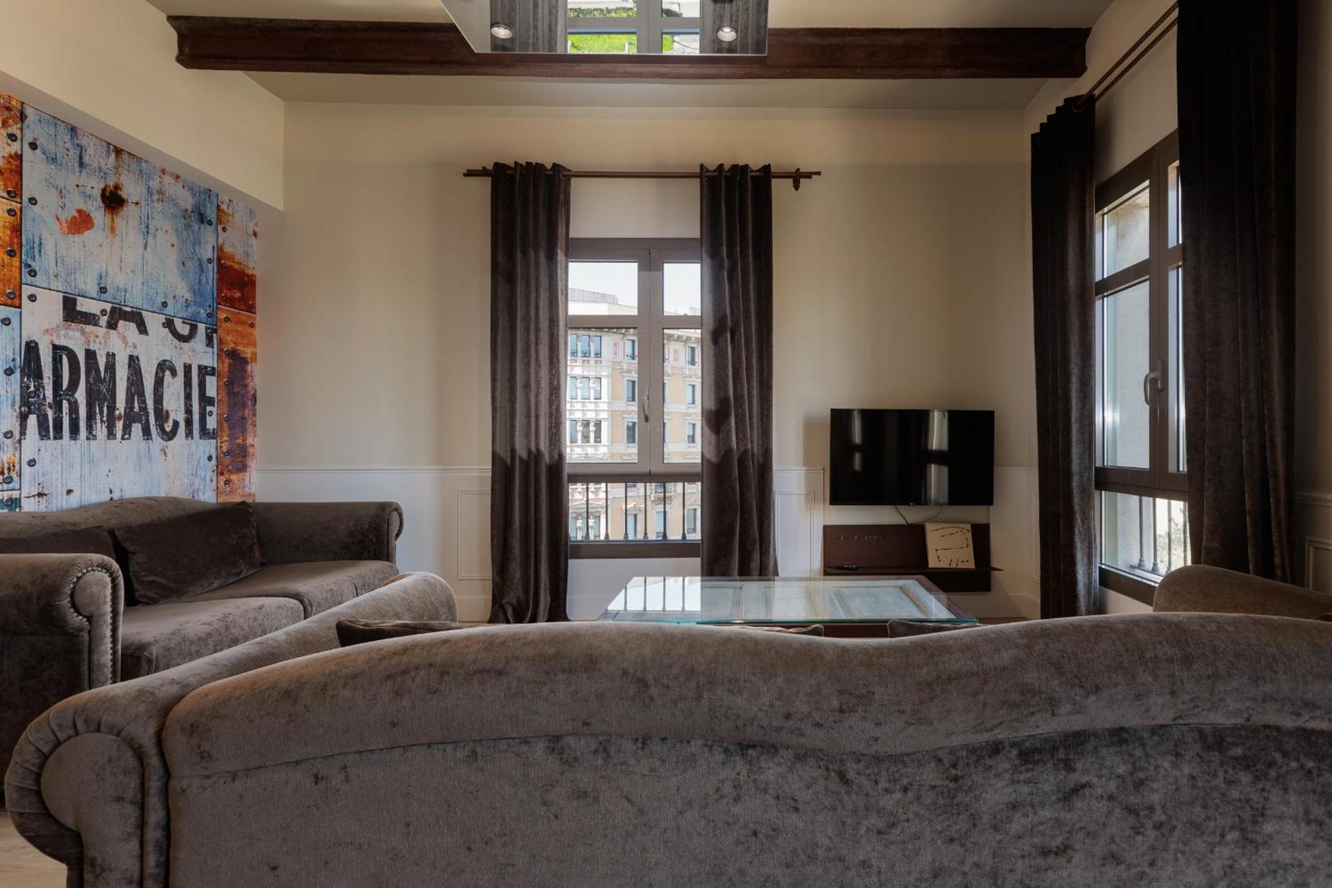 Enjoybcn Miro Apartments