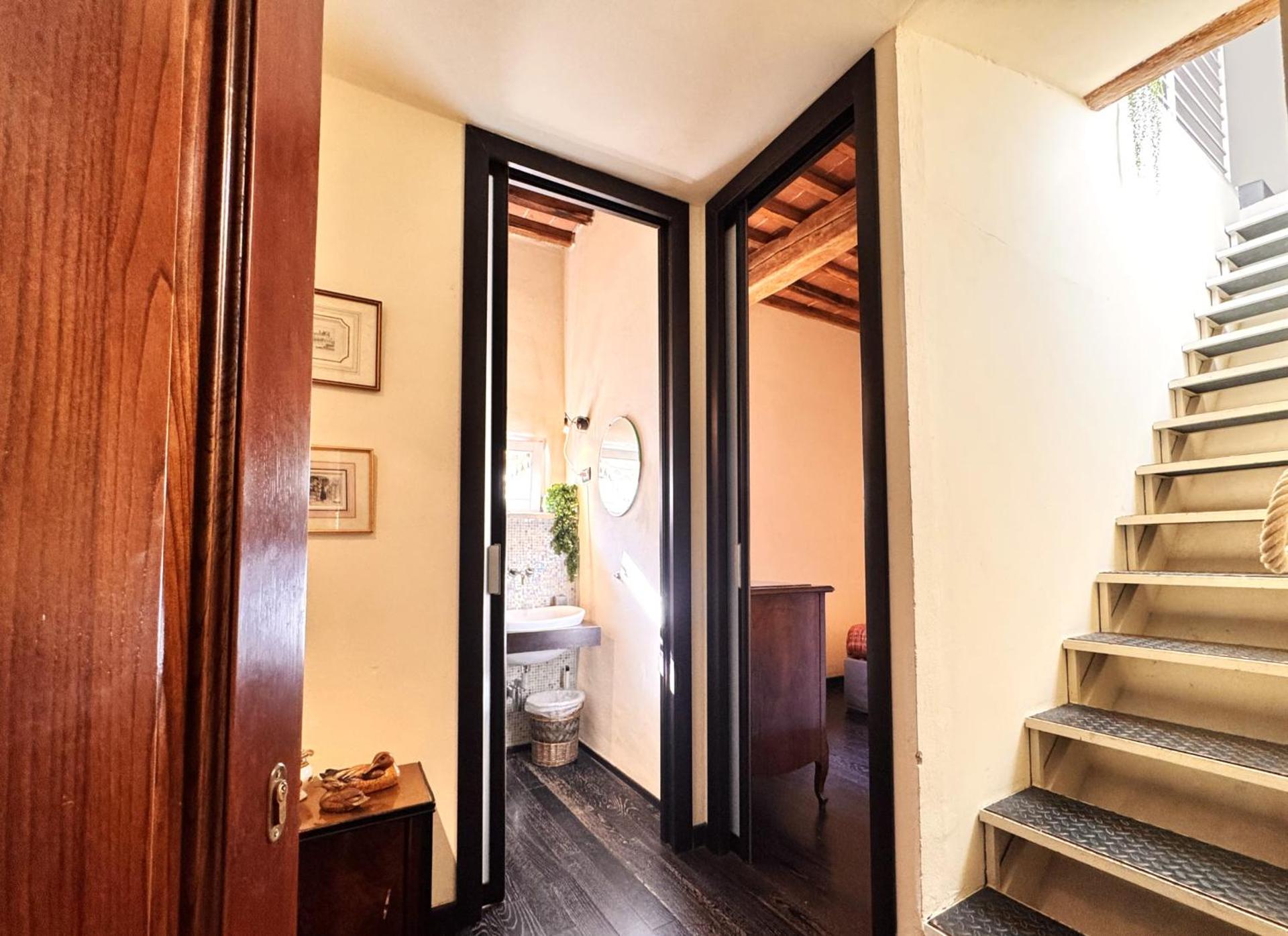 LA COSTARELLA - Central with Cozy Terrace