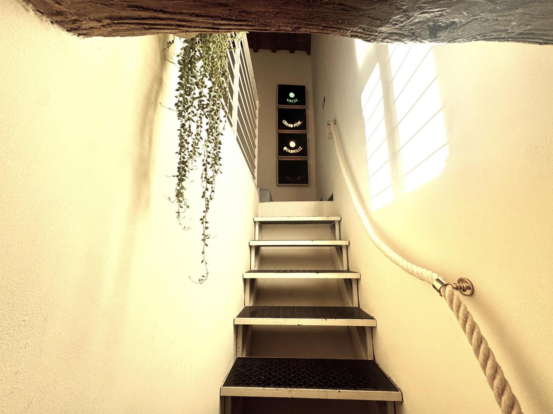 LA COSTARELLA - Central with Cozy Terrace