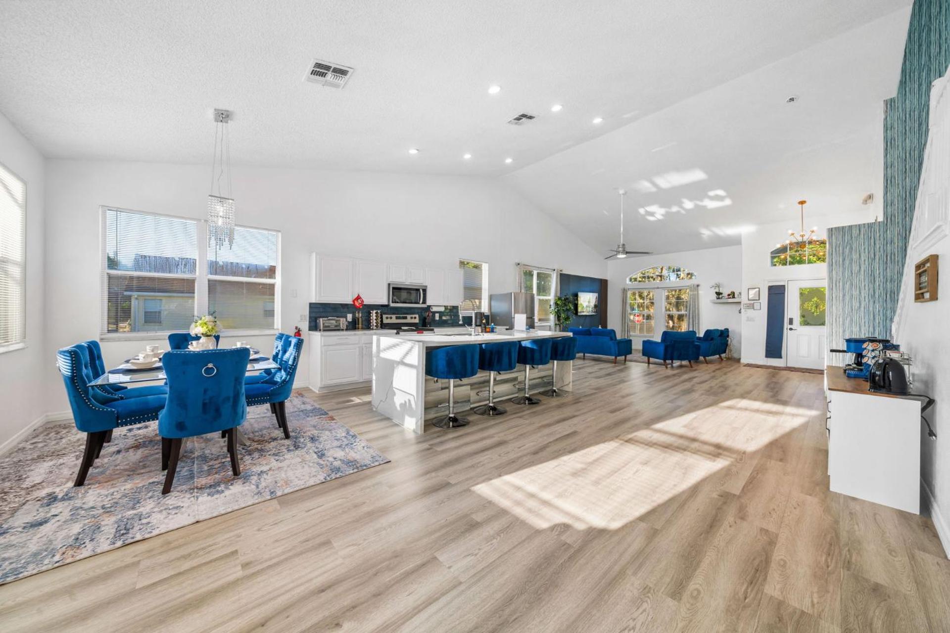 Beautiful 5BR 4 baths Themed home near Disney and Universal, Private Pool, Gameroom, baby Crib and more