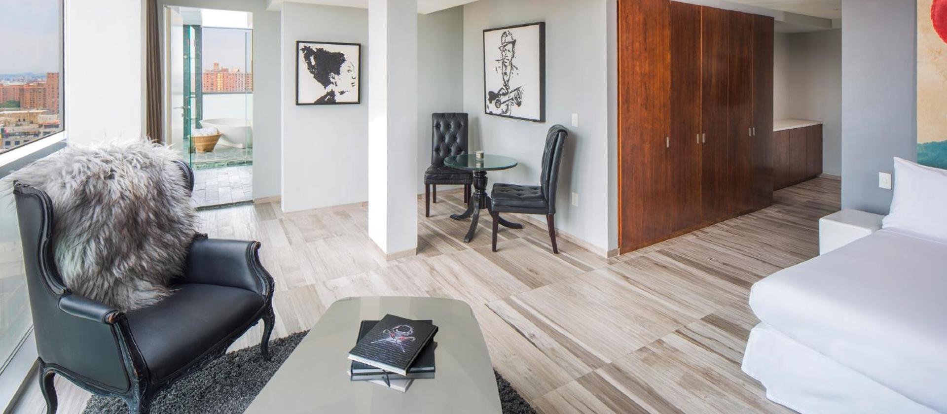 Photo of the whole room