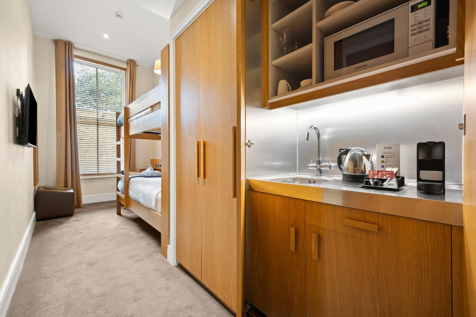 Coffee/tea facilities