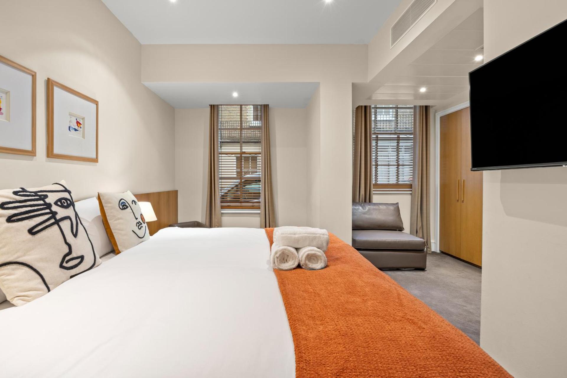 Premium Super King Room