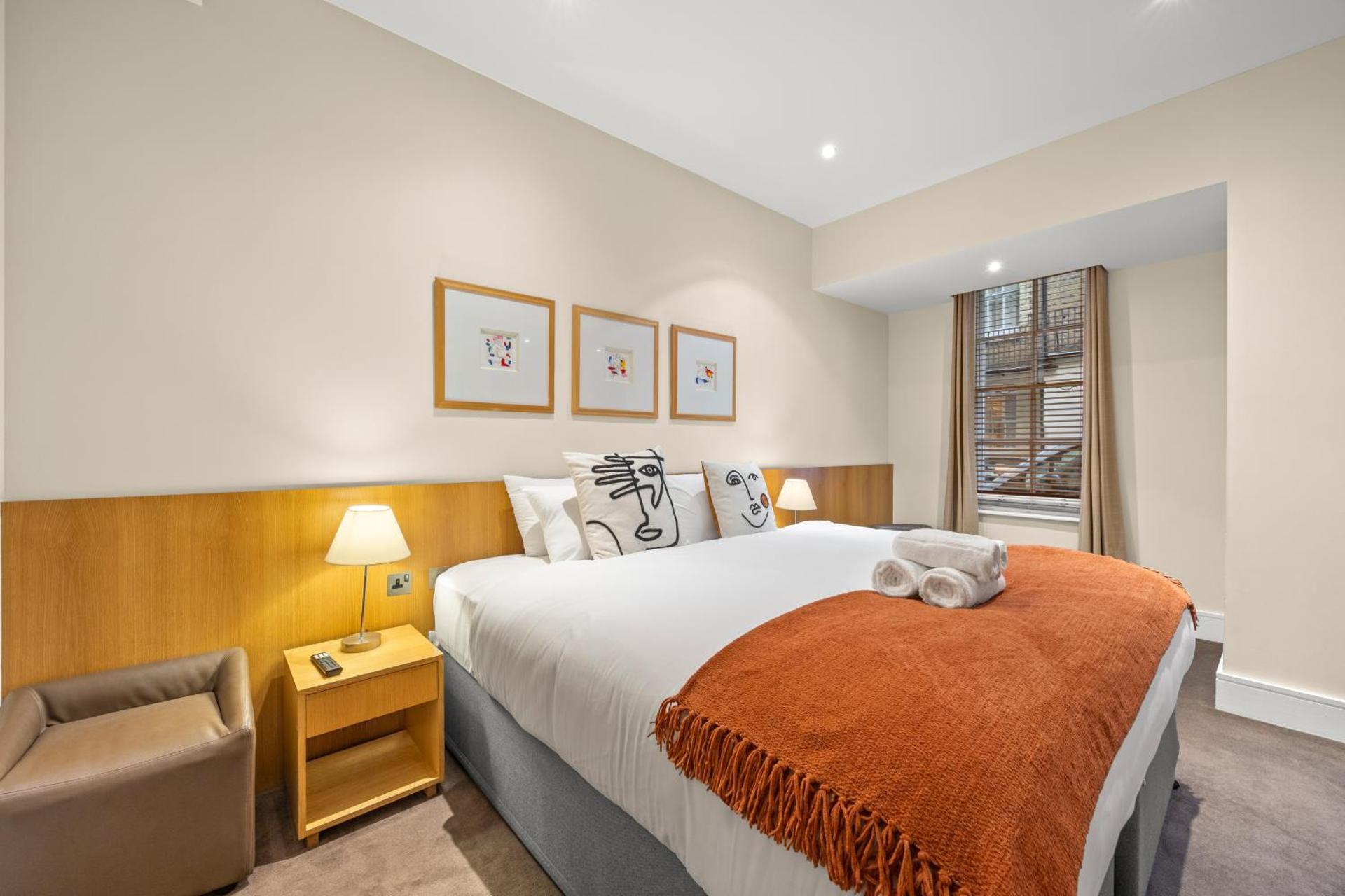 Premium Super King Room