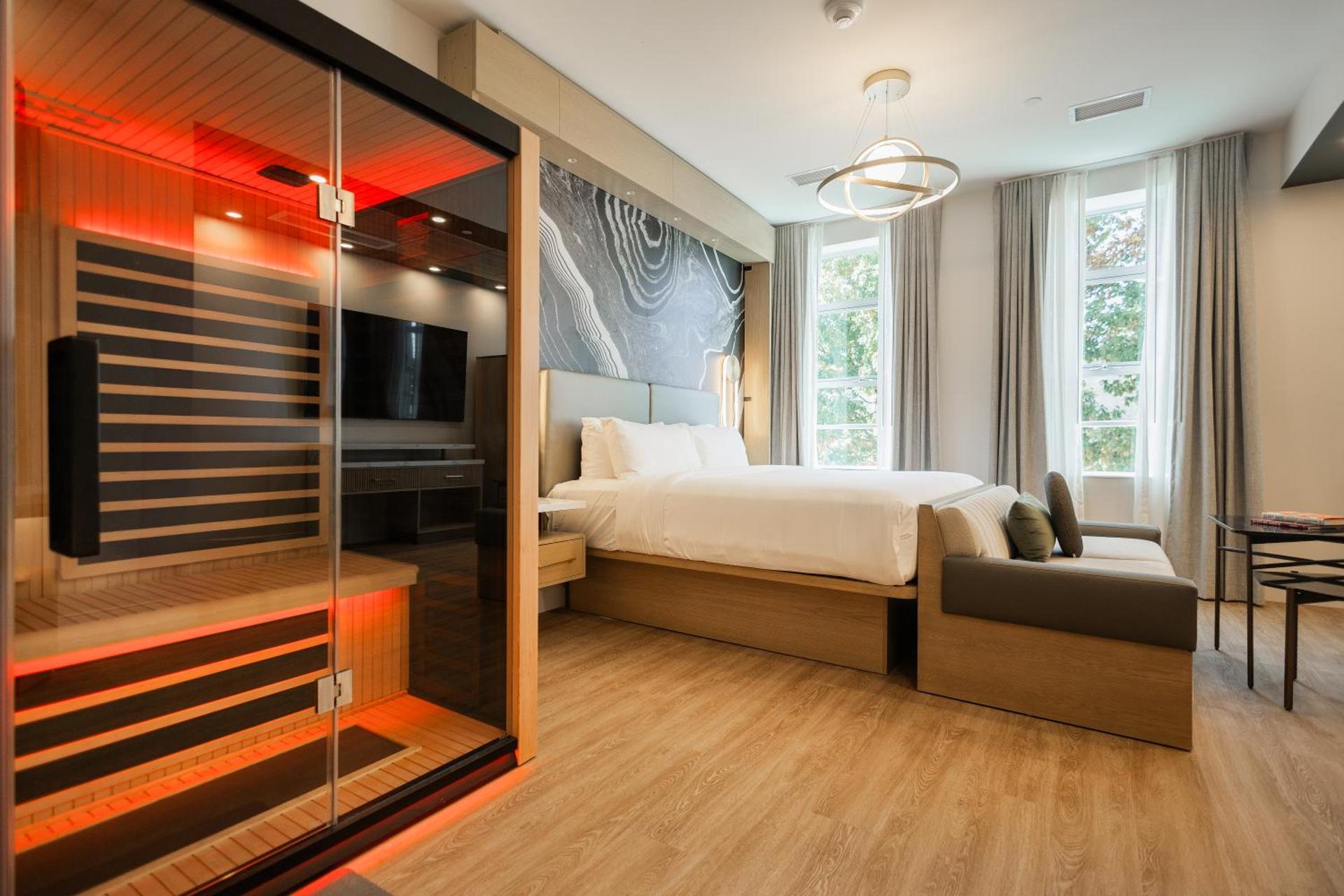 POSH on Kirkwood, A Boutique Hotel