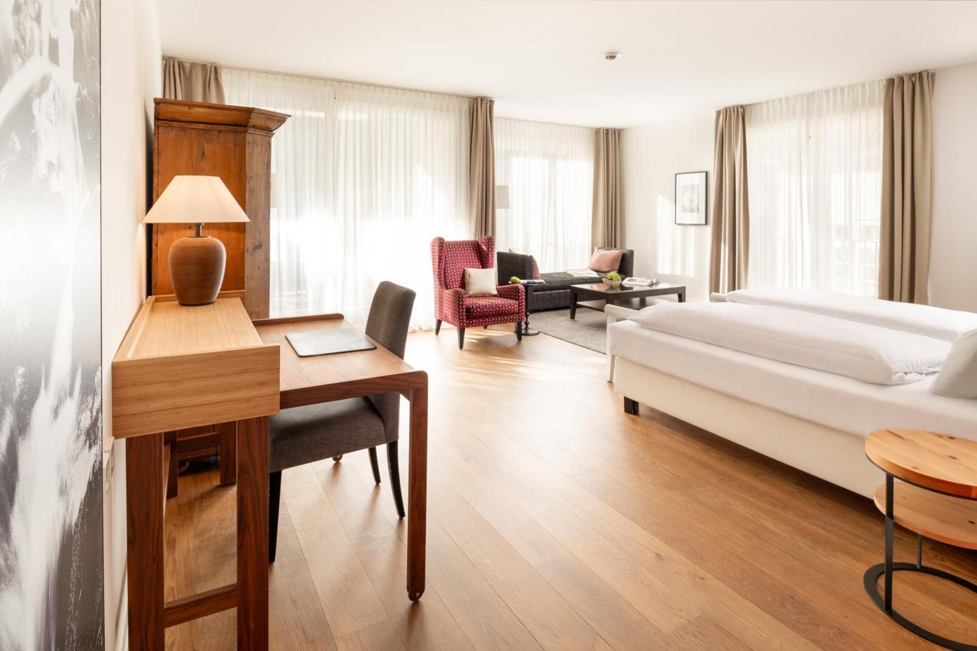 Photo of the whole room