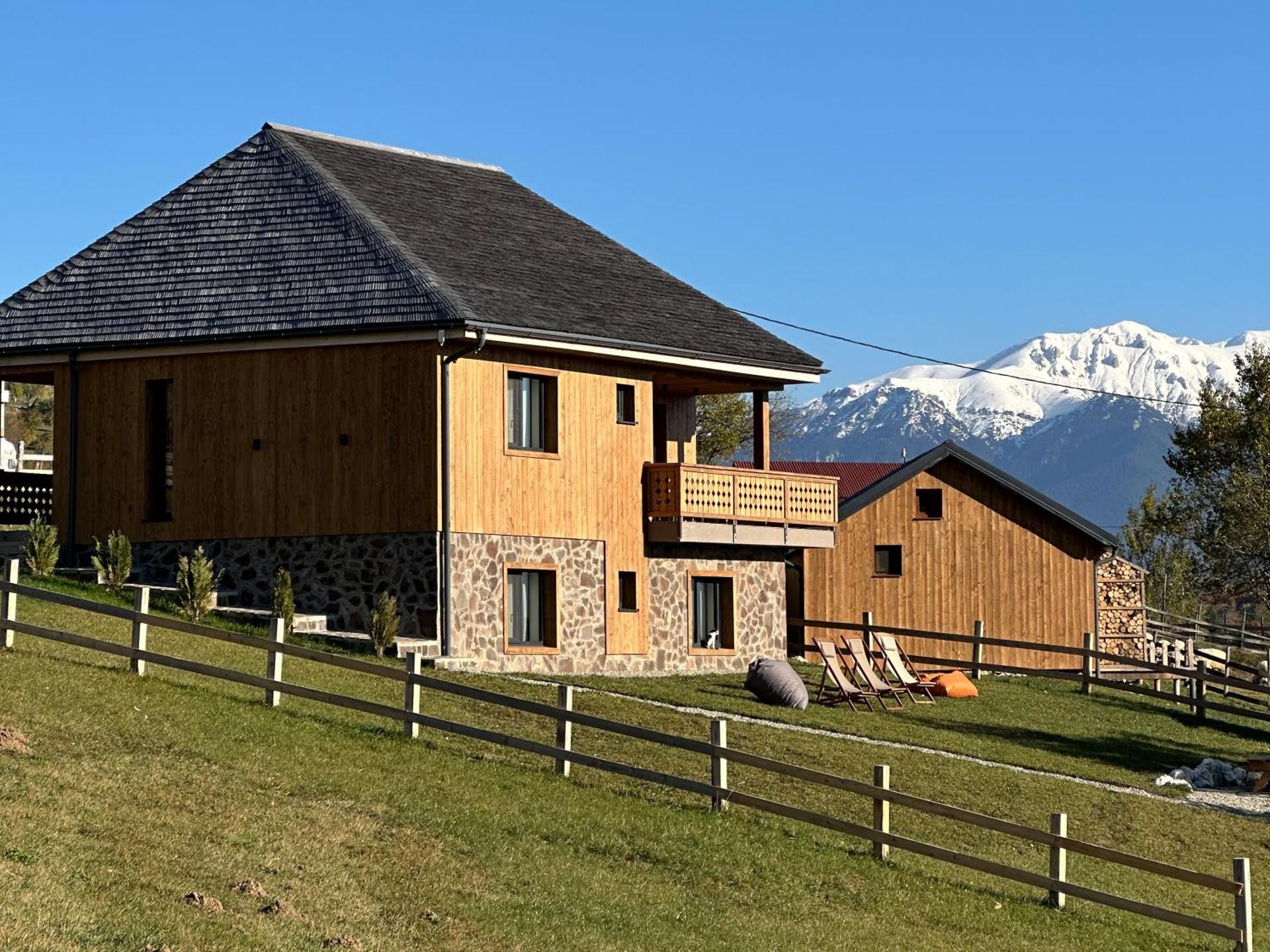 Vatra Chalet