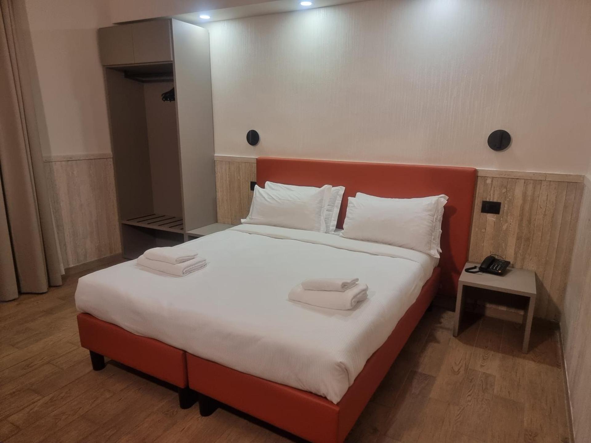 Superior Double or Twin Room with Terrace