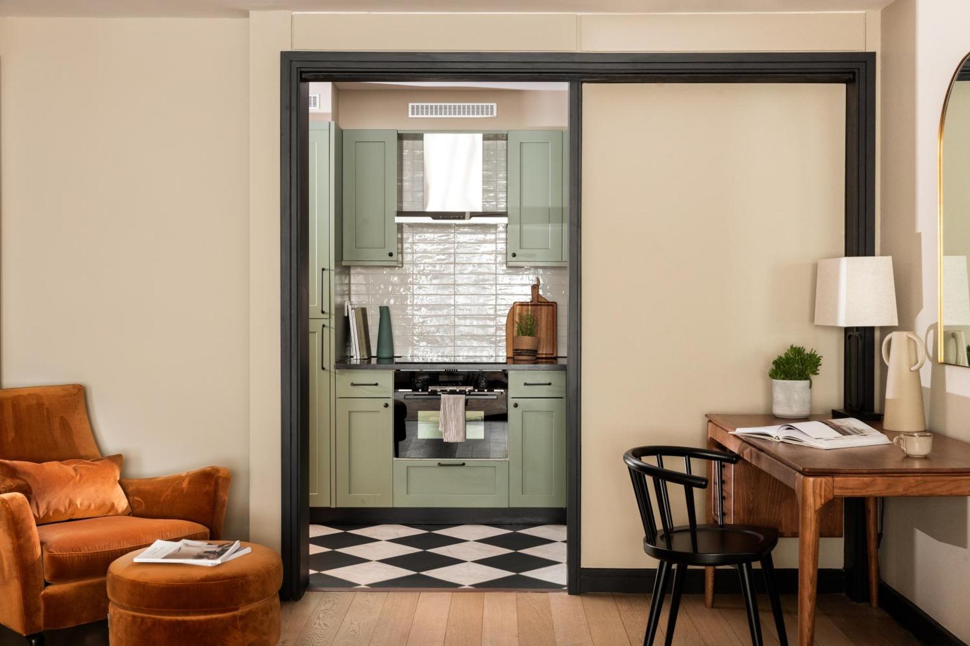 Kitchen or kitchenette