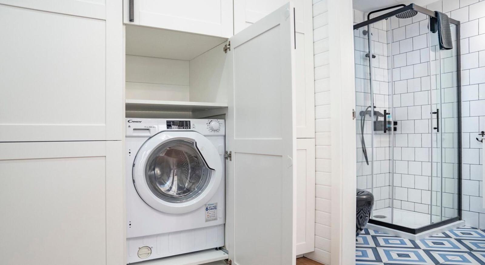 "Breeze" Aparthotel by Parrot`s House