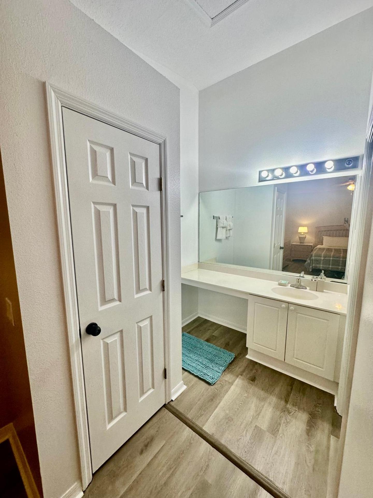 Grand Holiday 3BR Palms Condo near Disney Parks