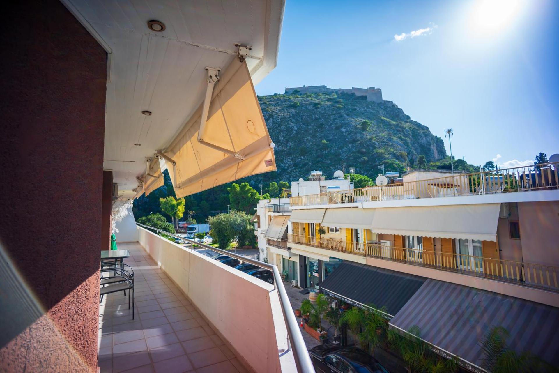 Theasis Luxury Apartment