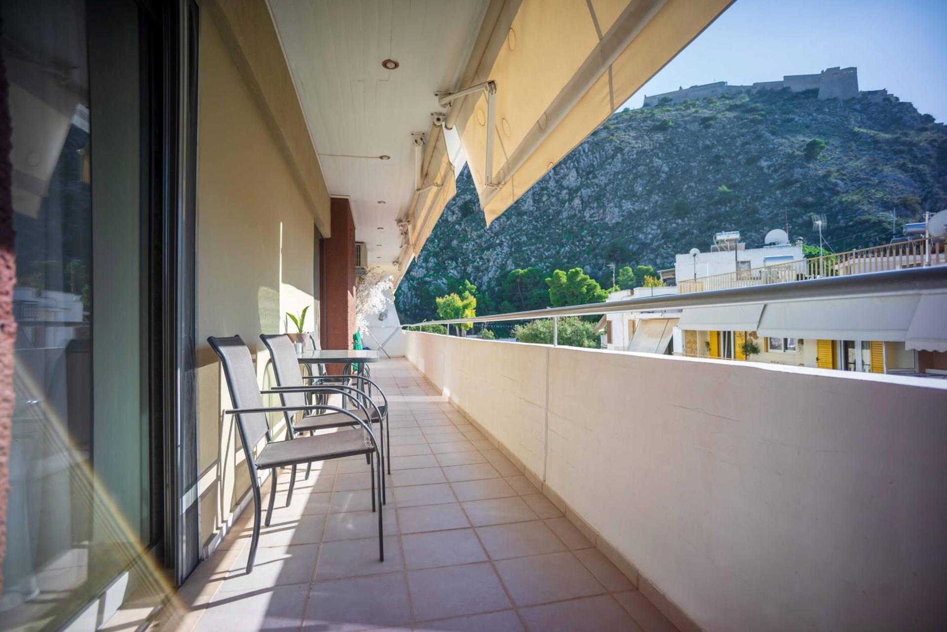 Theasis Luxury Apartment