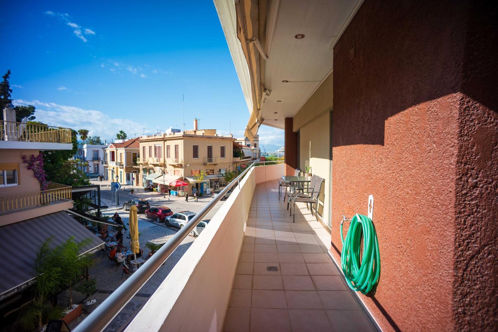 Theasis Luxury Apartment