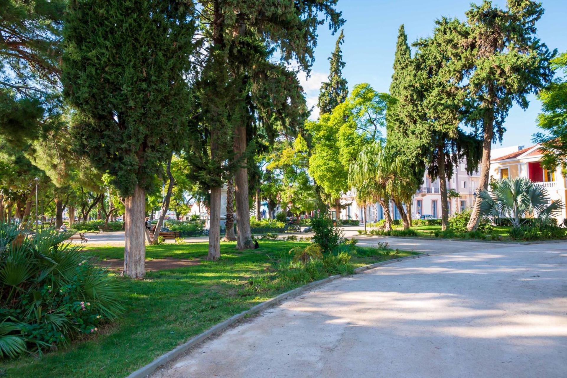 Theasis Luxury Apartment