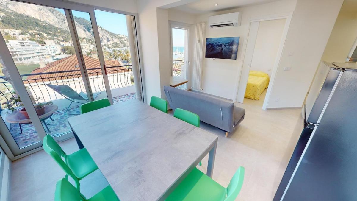 98GB - Nice 2P with terrace and side sea view