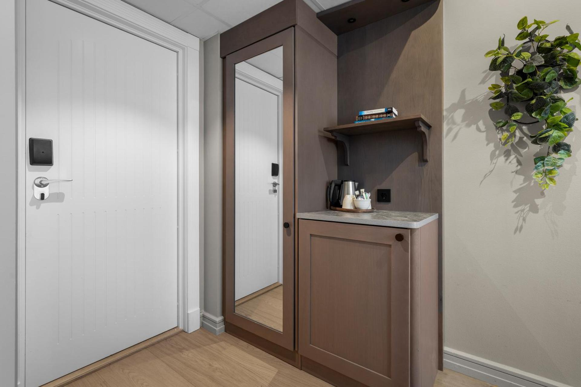 Coffee/tea facilities