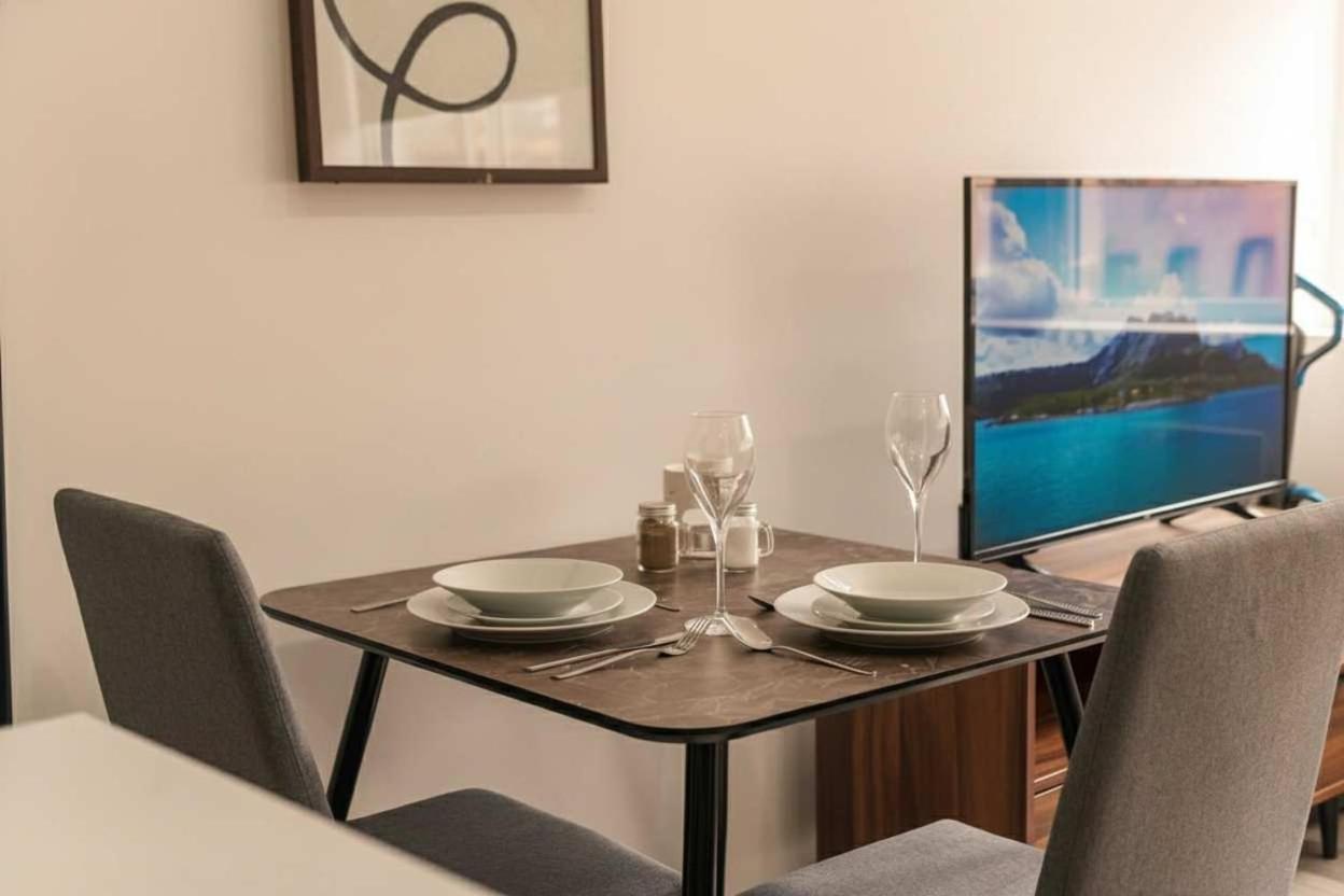 Cosy & Bright 1 Bedroom Preston Apartment