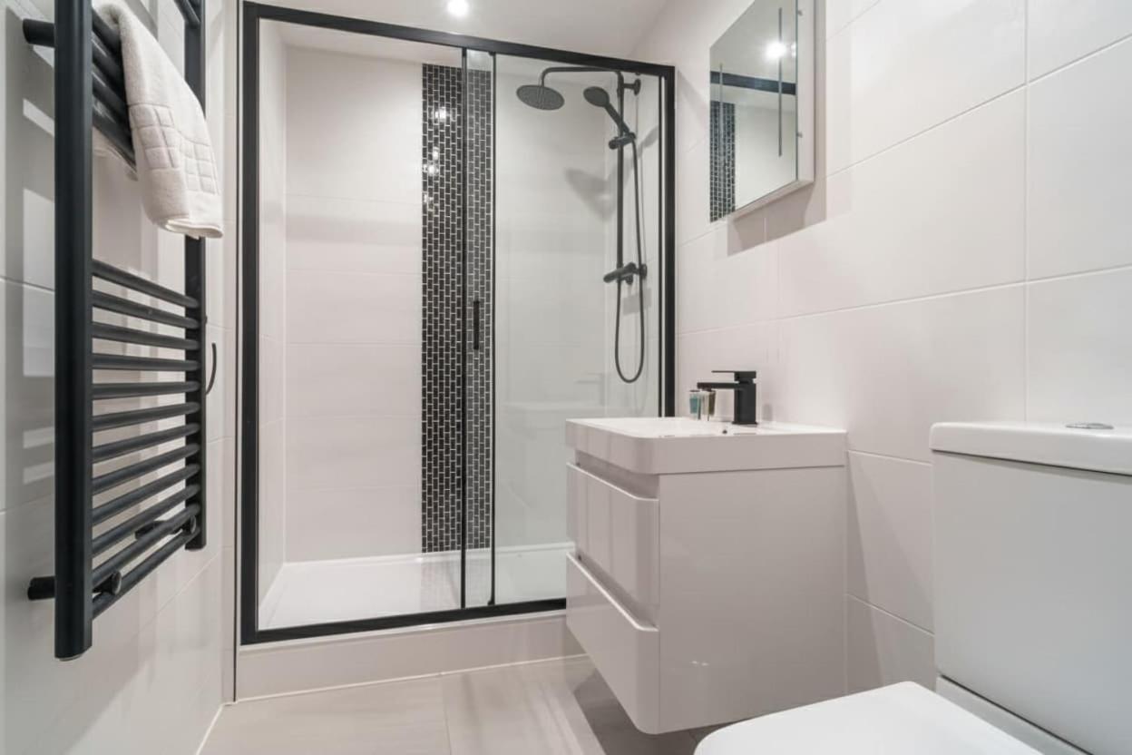 Cosy & Bright 1 Bedroom Preston Apartment