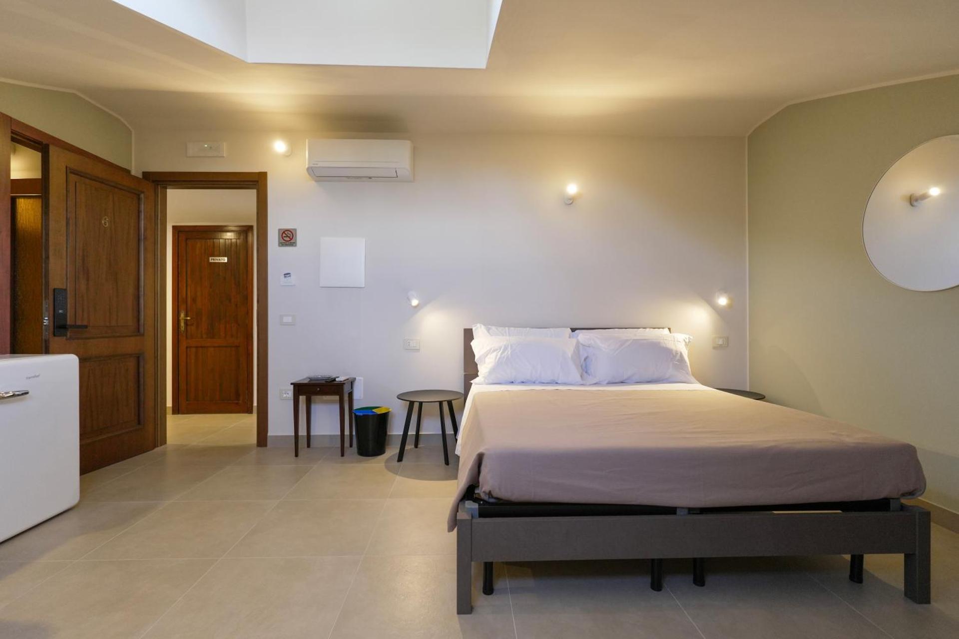 Domus Fabia - Rooms & Apartments