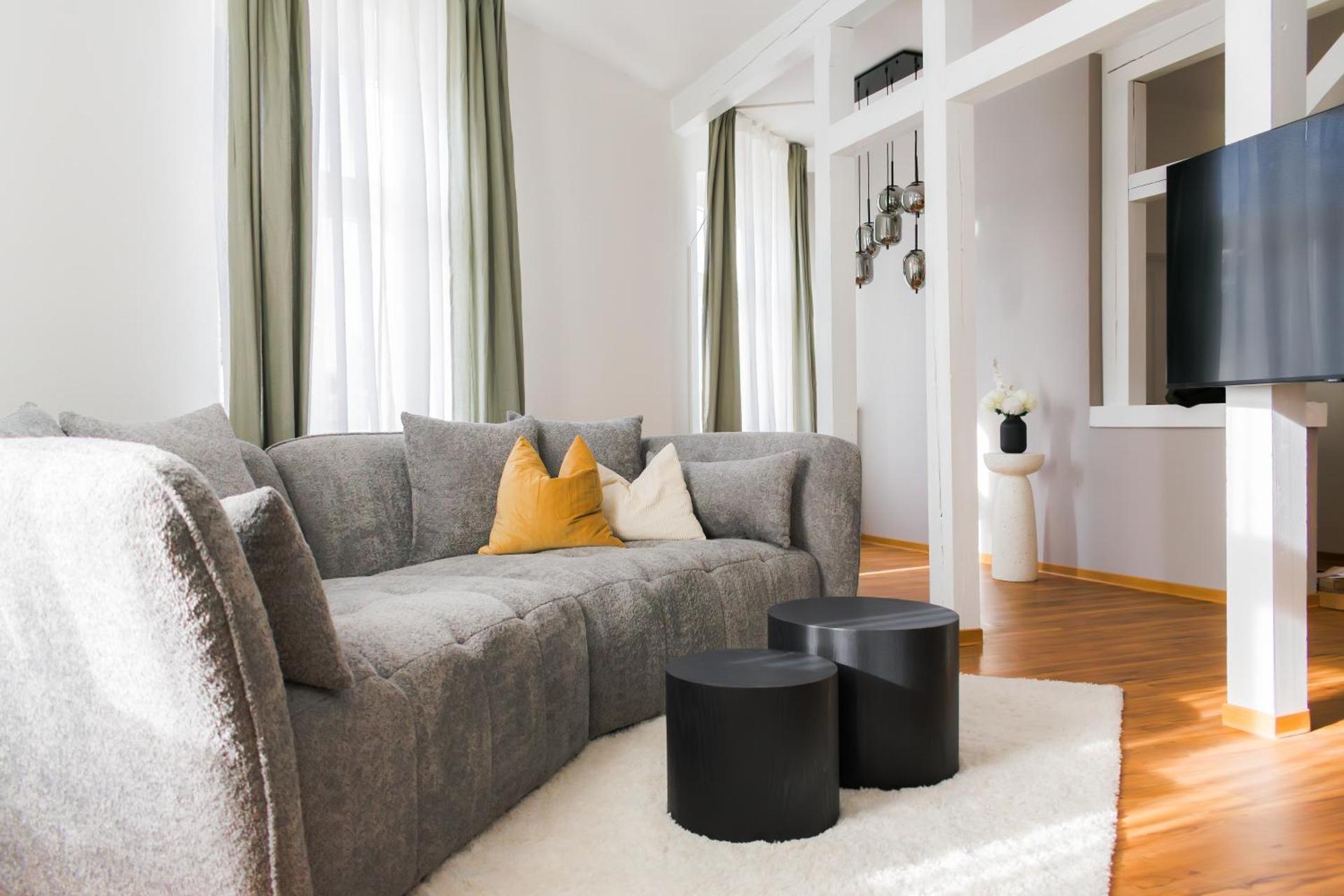 Communal lounge/ TV room