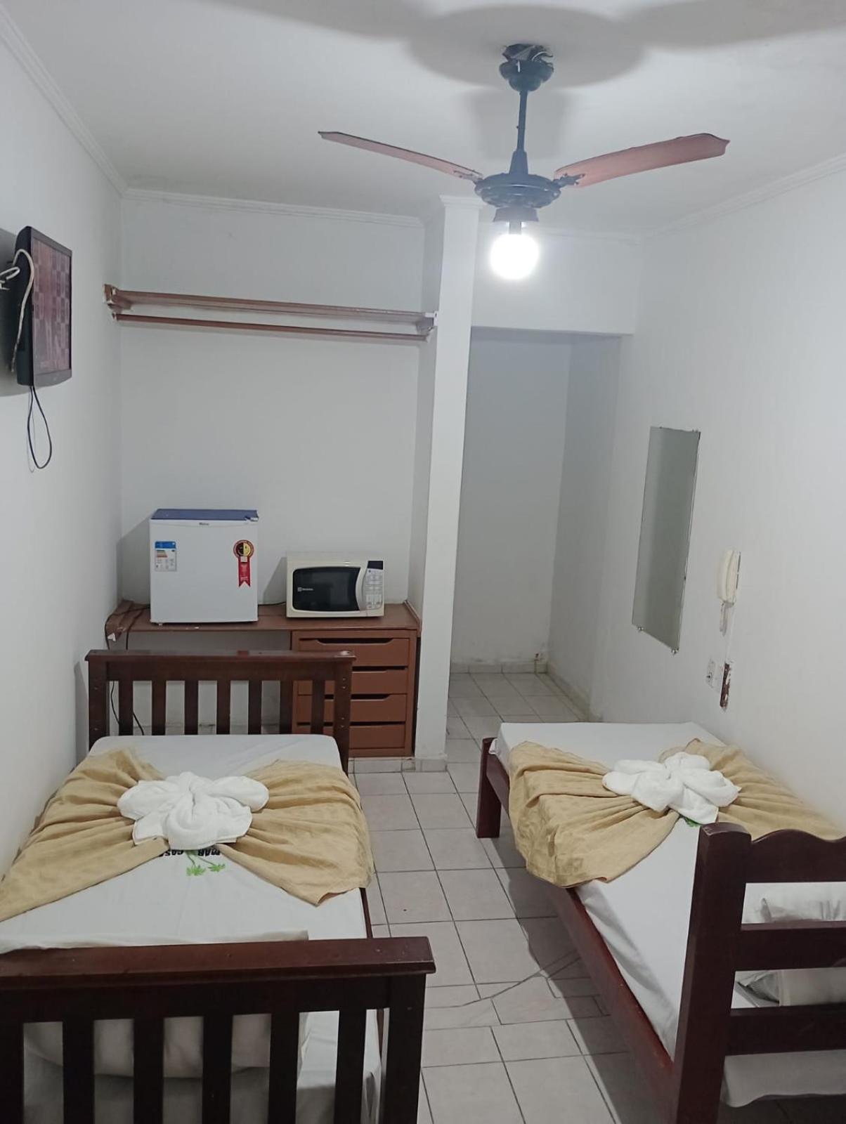 Camera Doppia con Letti Singoli