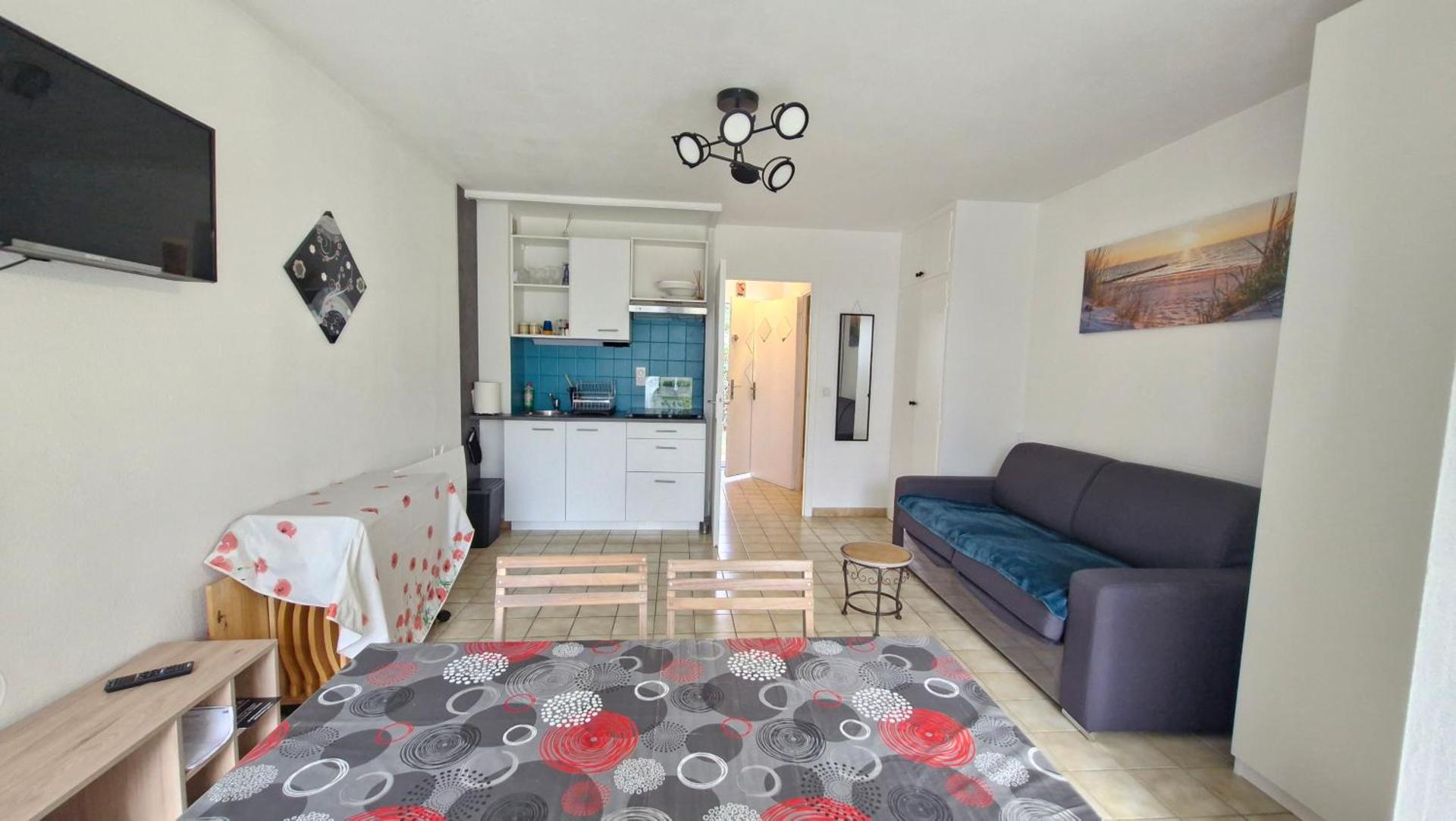 L HACIENDA - appartement 4 à 5 personnes proche plage et port - Parking