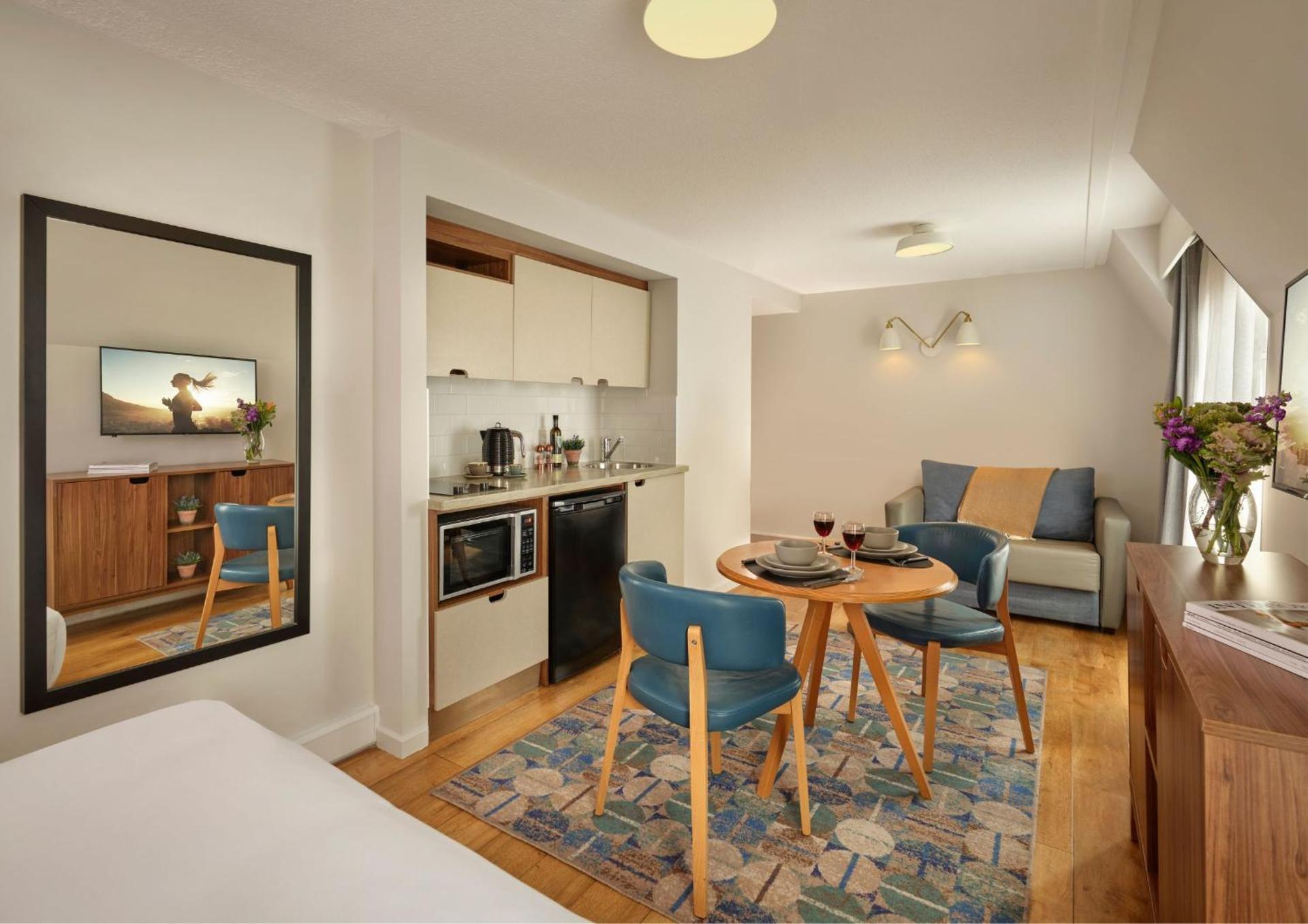 Photo of the whole room