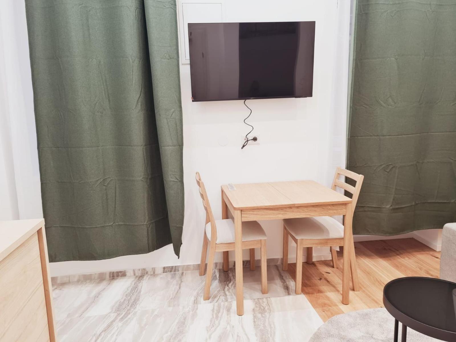 Cozy Top Apart close to the city