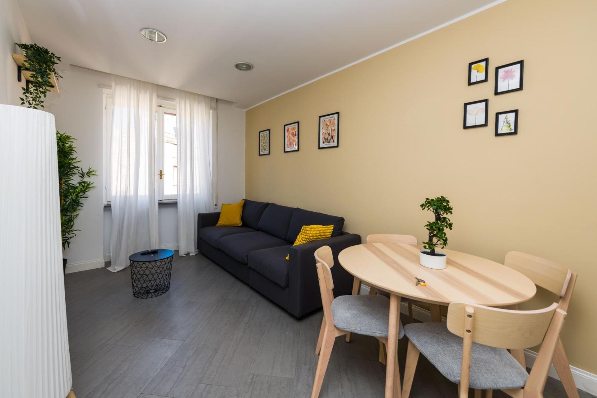 One-Bedroom Deluxe Apartment