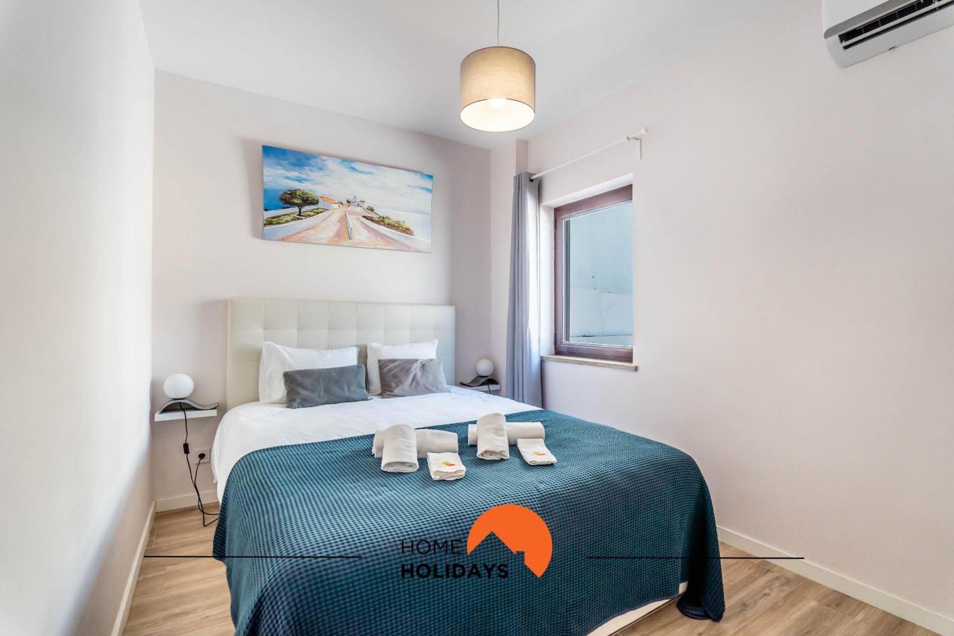 #164 Saradel 42 by Home Holidays