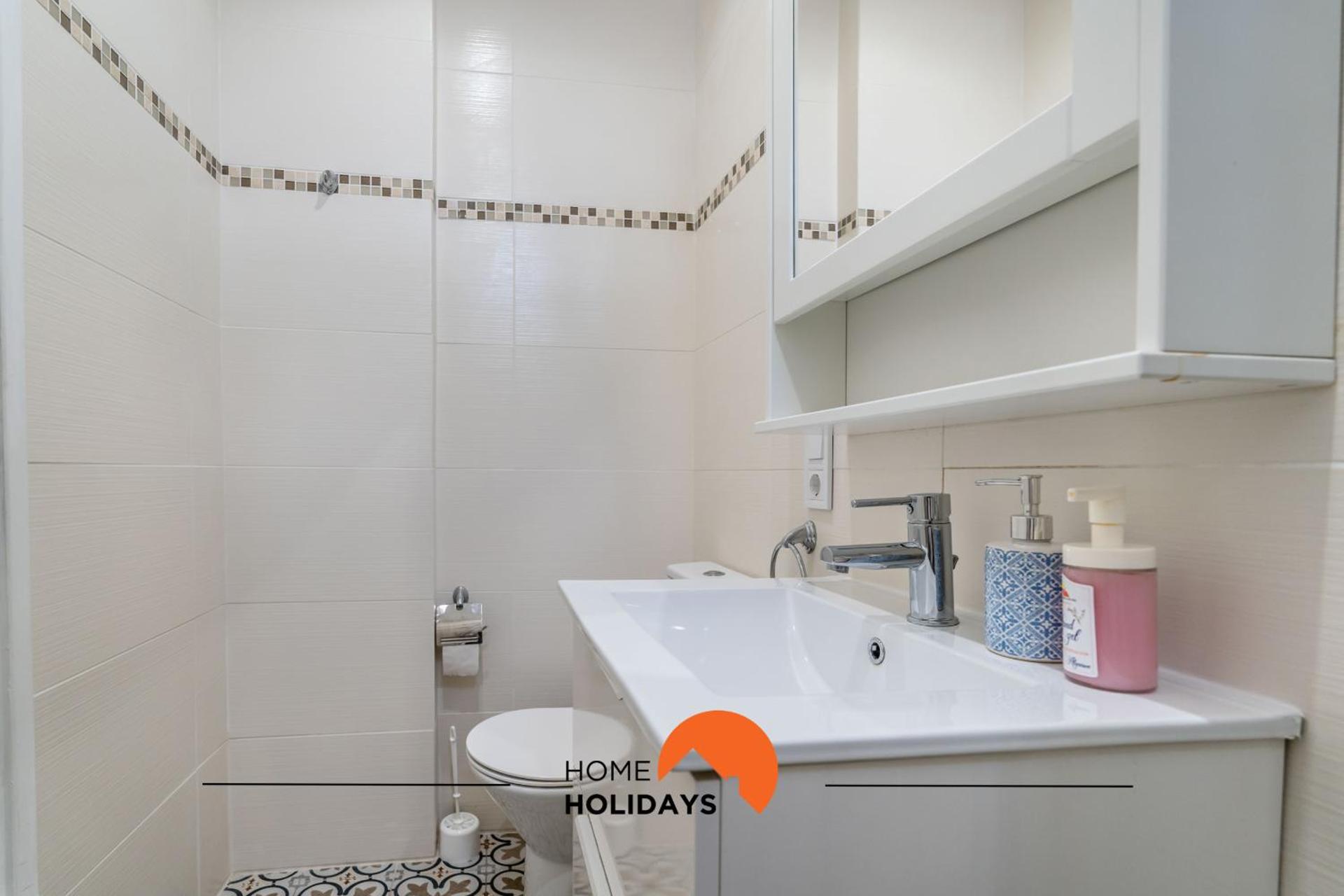 #164 Saradel 42 by Home Holidays