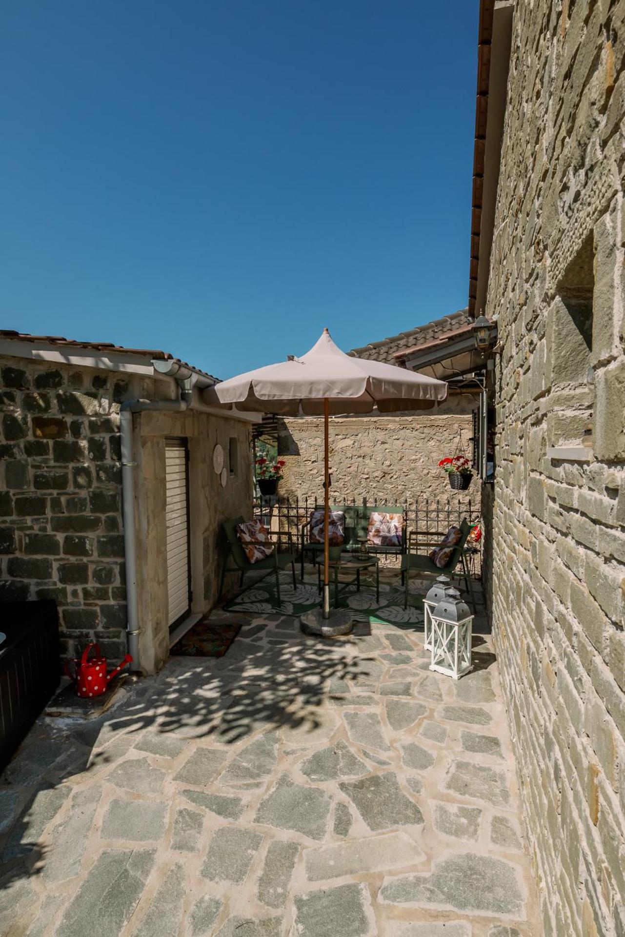 Armonia Pramanta Mountain Tzoumerka