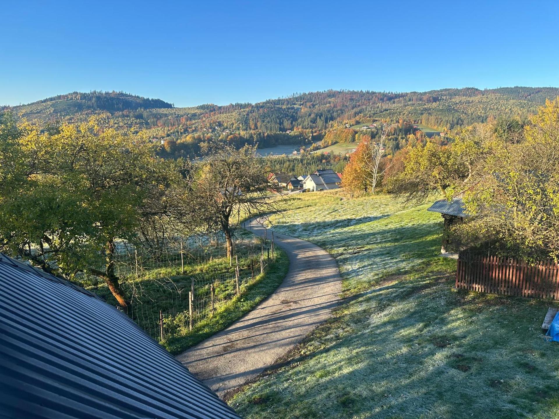 Koronkowa Chatka w Beskidach