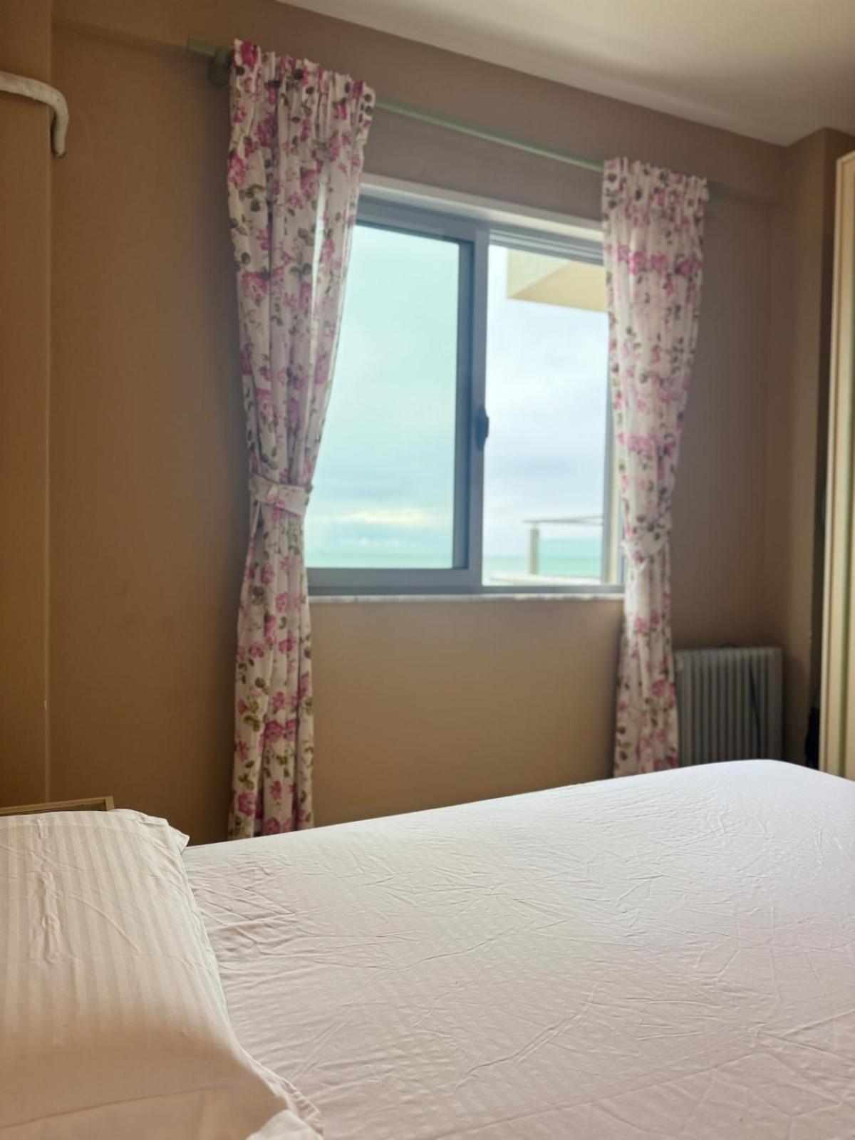 Panoramic Sea View Stay Beachfront Center Location